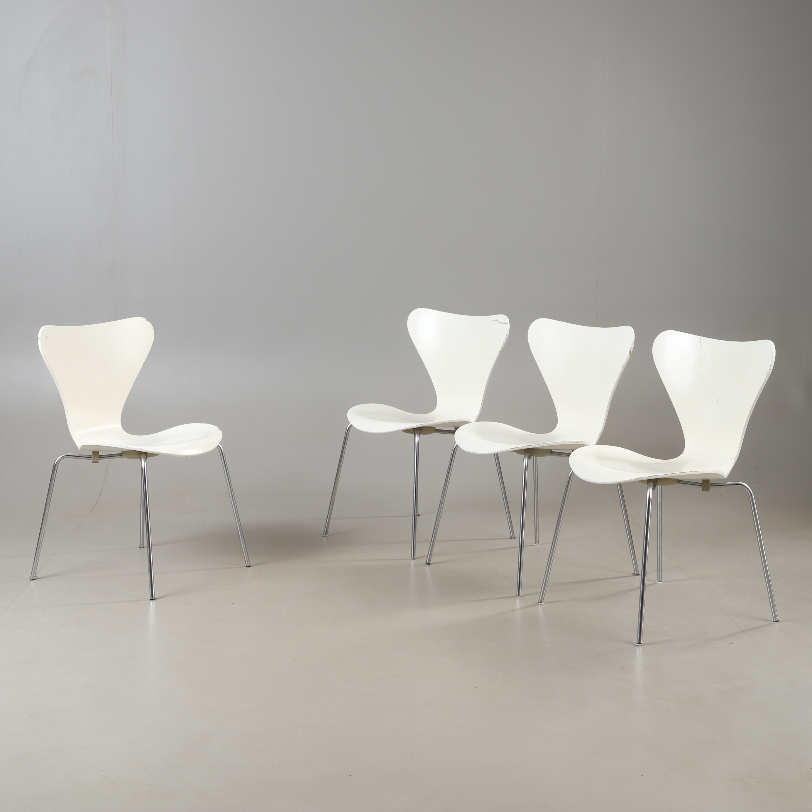 ARNE JACOBSEN. Stolar, 4 stycken, "Sjuan", Fritz Hansen, Danmark, 1970-tal.