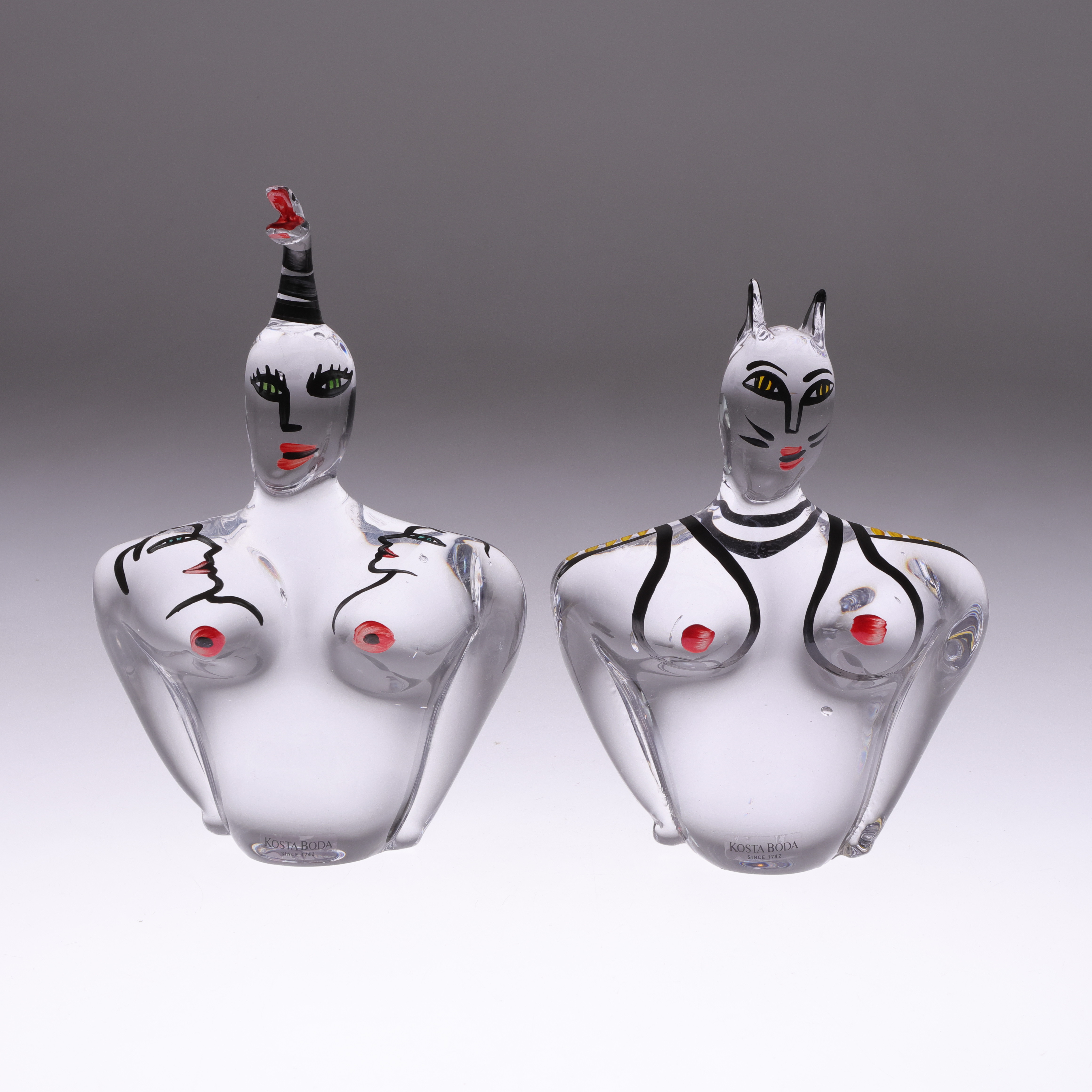 SKULPTURER, 2 st, glas, Ulrica Hydman-Vallien, Kosta Boda, 1900-tal.