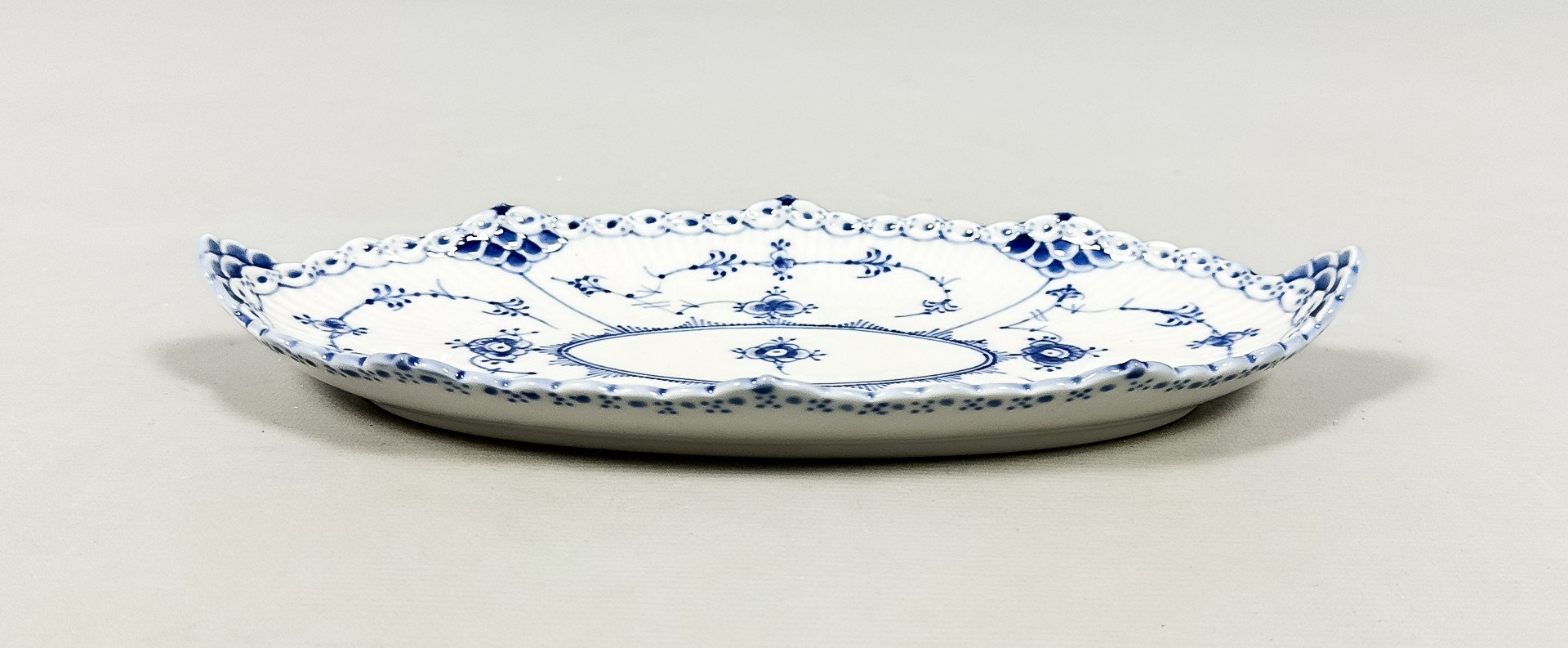 MUSSELMALET, fat, Royal Copenhagen, Danmark.