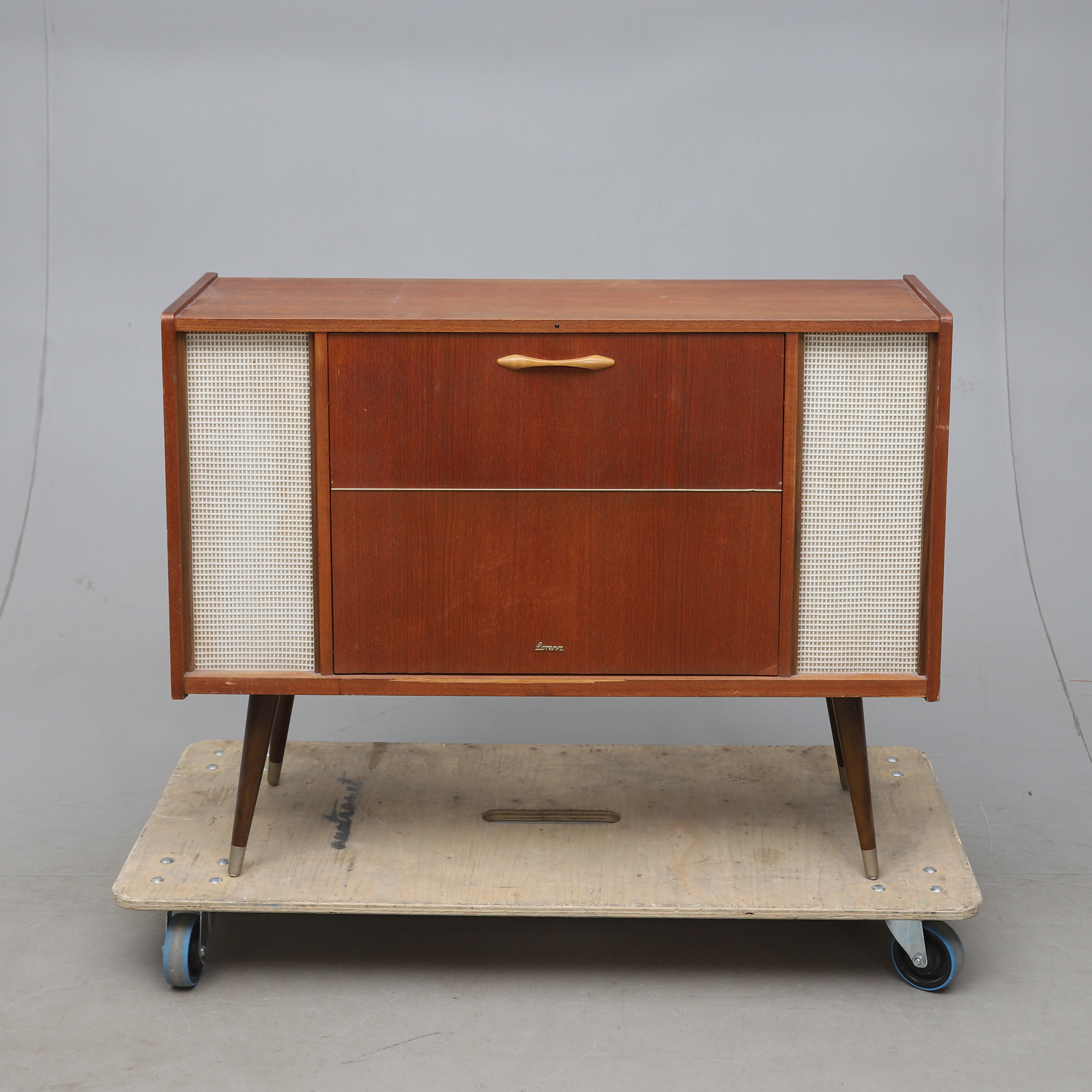 RADIOGRAMMOFON, Lorenz "Bahama-Stereo", Tyskland, omkring 1900-talets mitt.