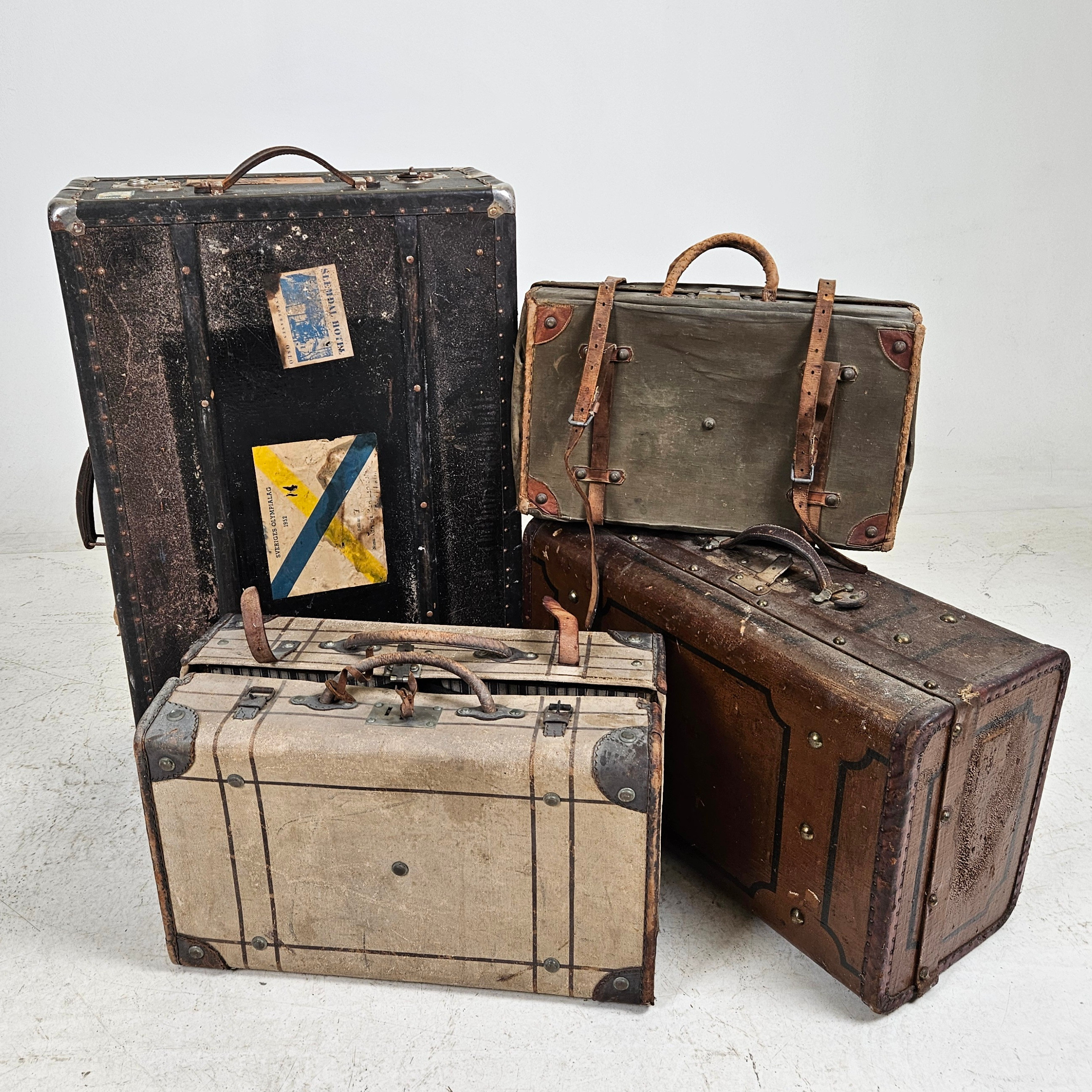 KOFFERTAR, 4 st, bland annat Otto Schmidt, Berlin.