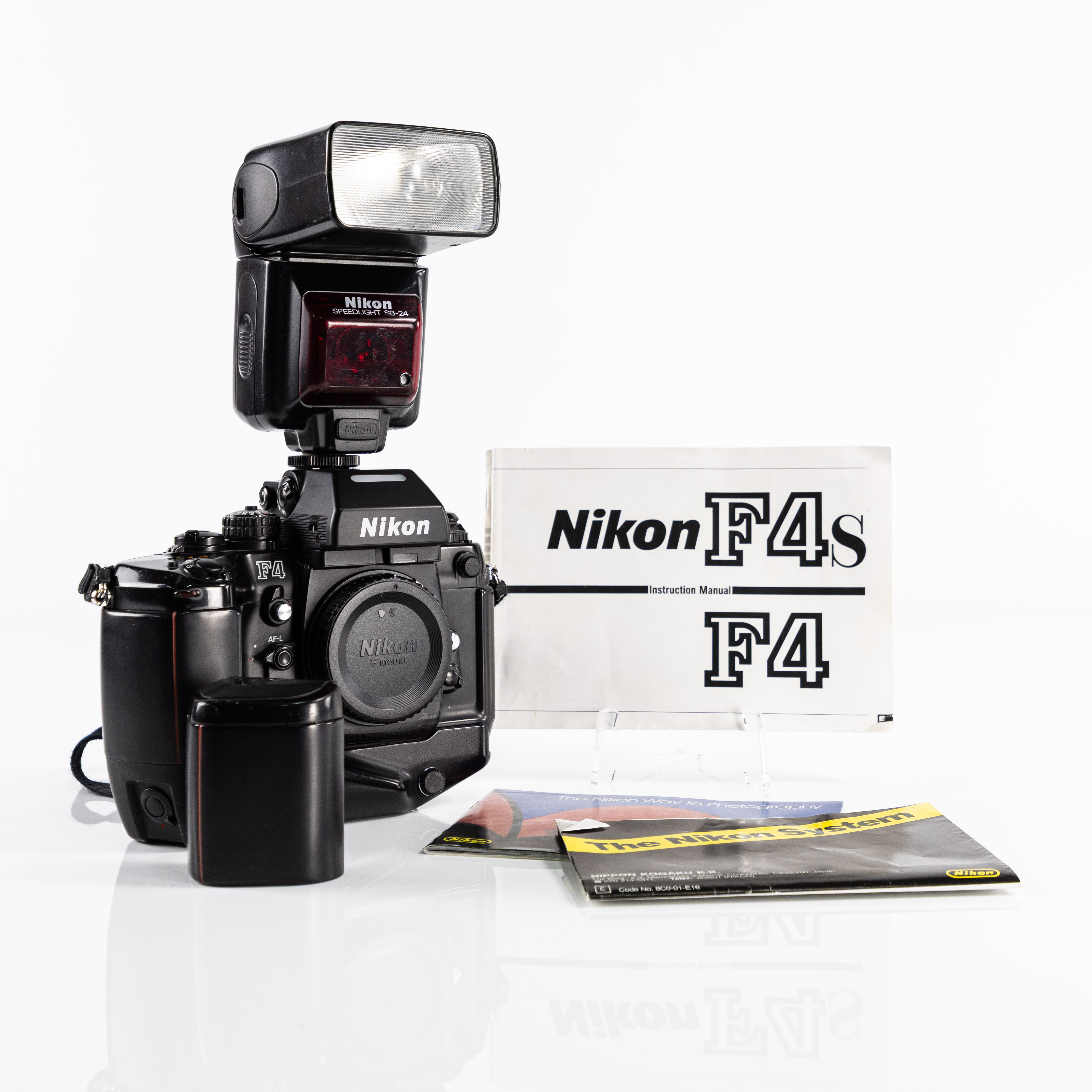 NIKON. F4s, tillbehör, 80-tal, Japan.