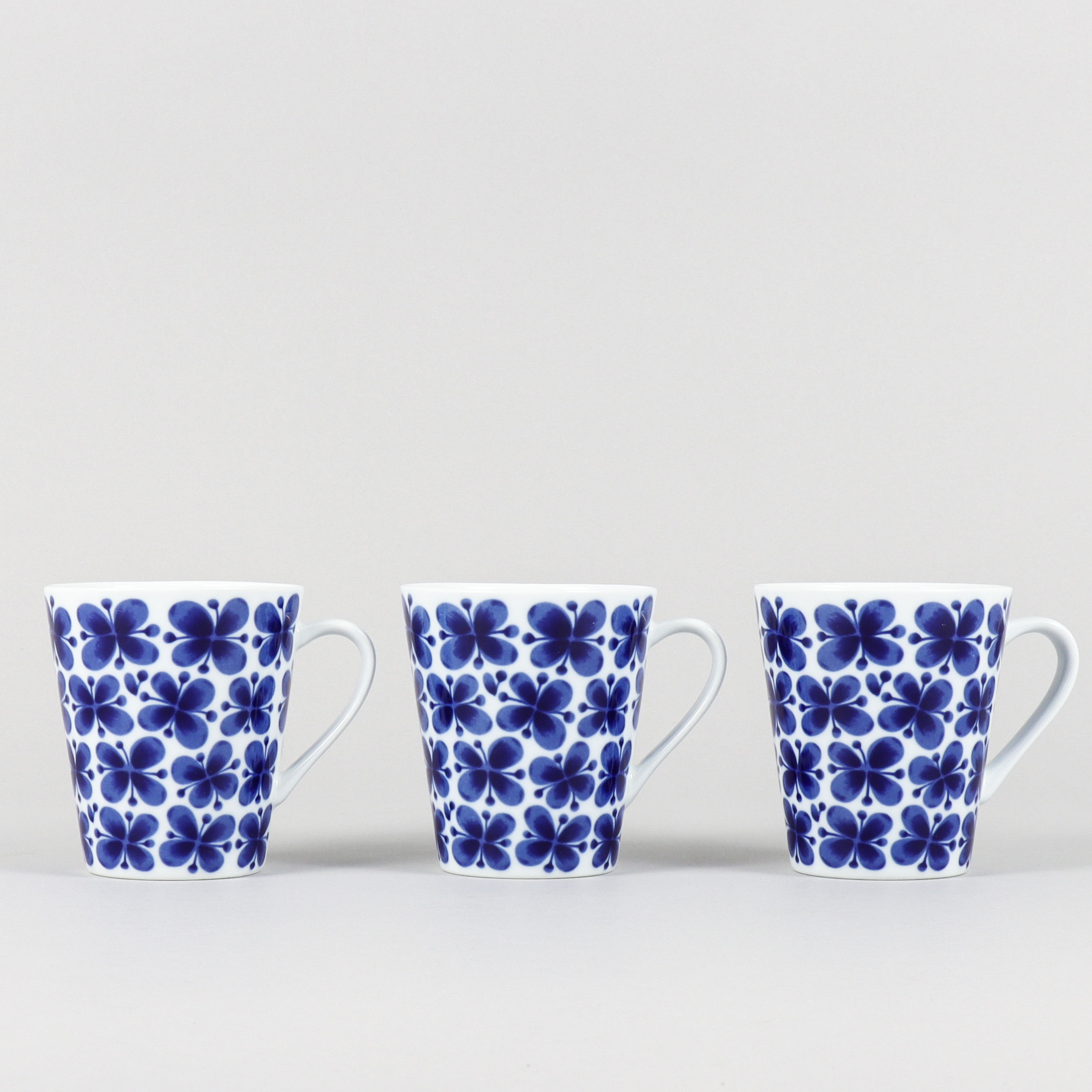 MARIANNE WESTMAN. Muggar, 3 stycken, Rörstrand Mon Amie.