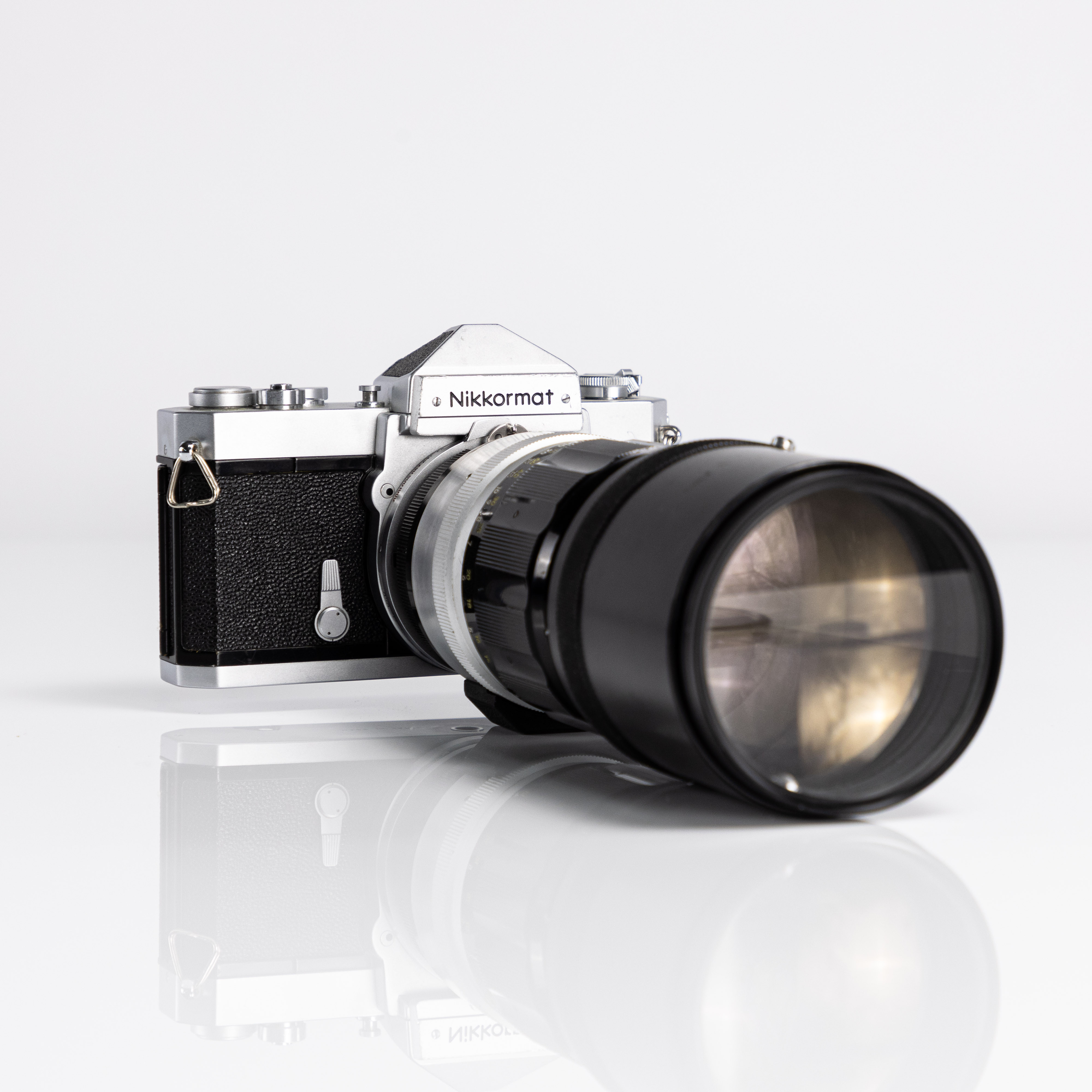NIKON. Nikkormat FT, 300 mm, 60-tal, Japan.