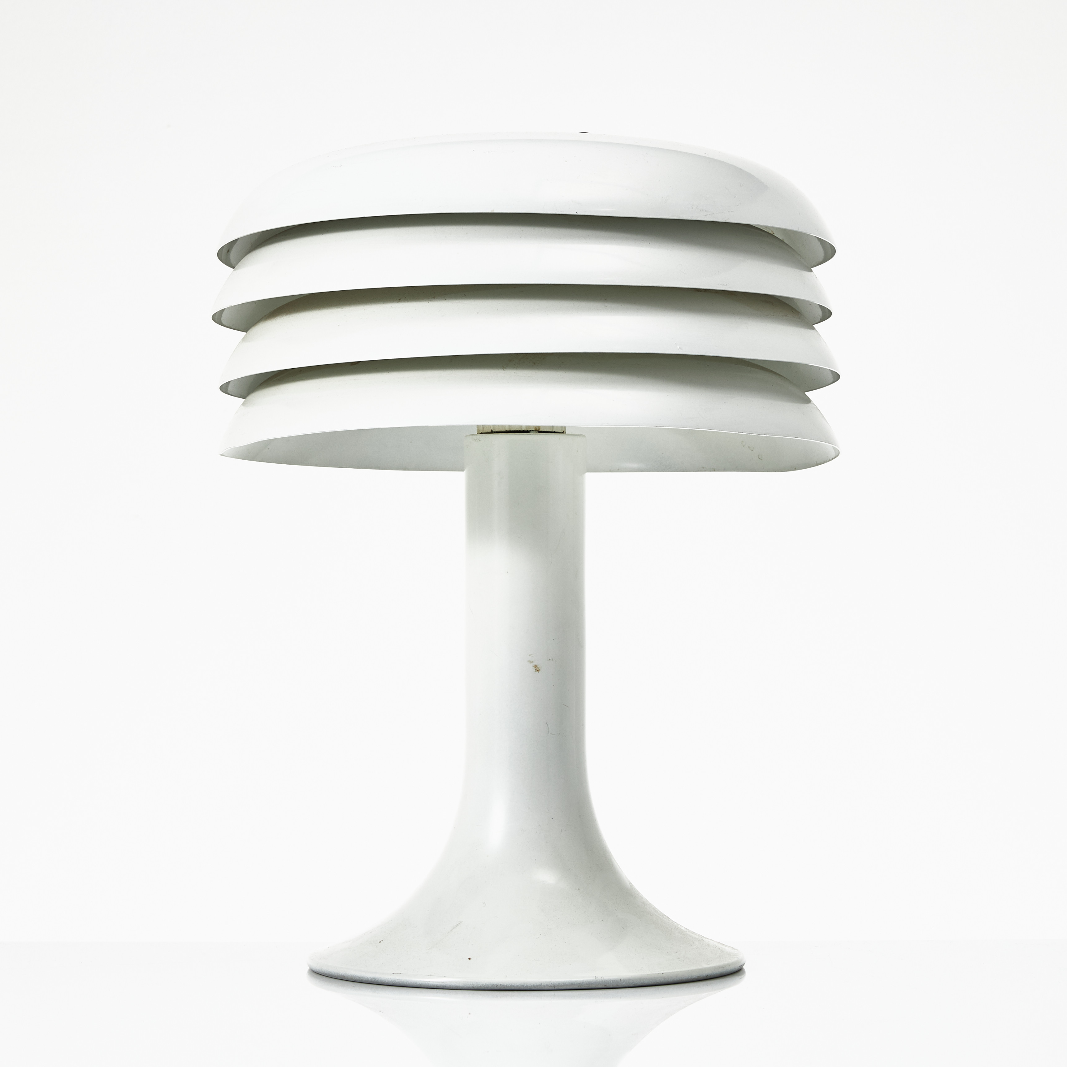 HANS-AGNE JAKOBSSON. Bordslampa, modell BN-26, Markaryd, etikettmärkt.