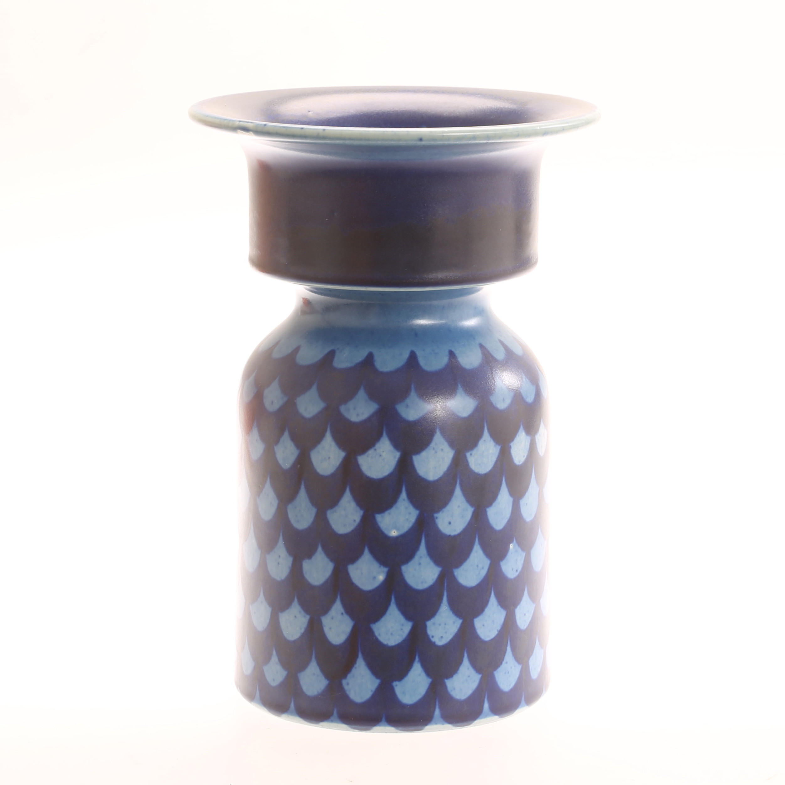 MARGARETA HENNIX. Vas, stengods, Gustavsberg.