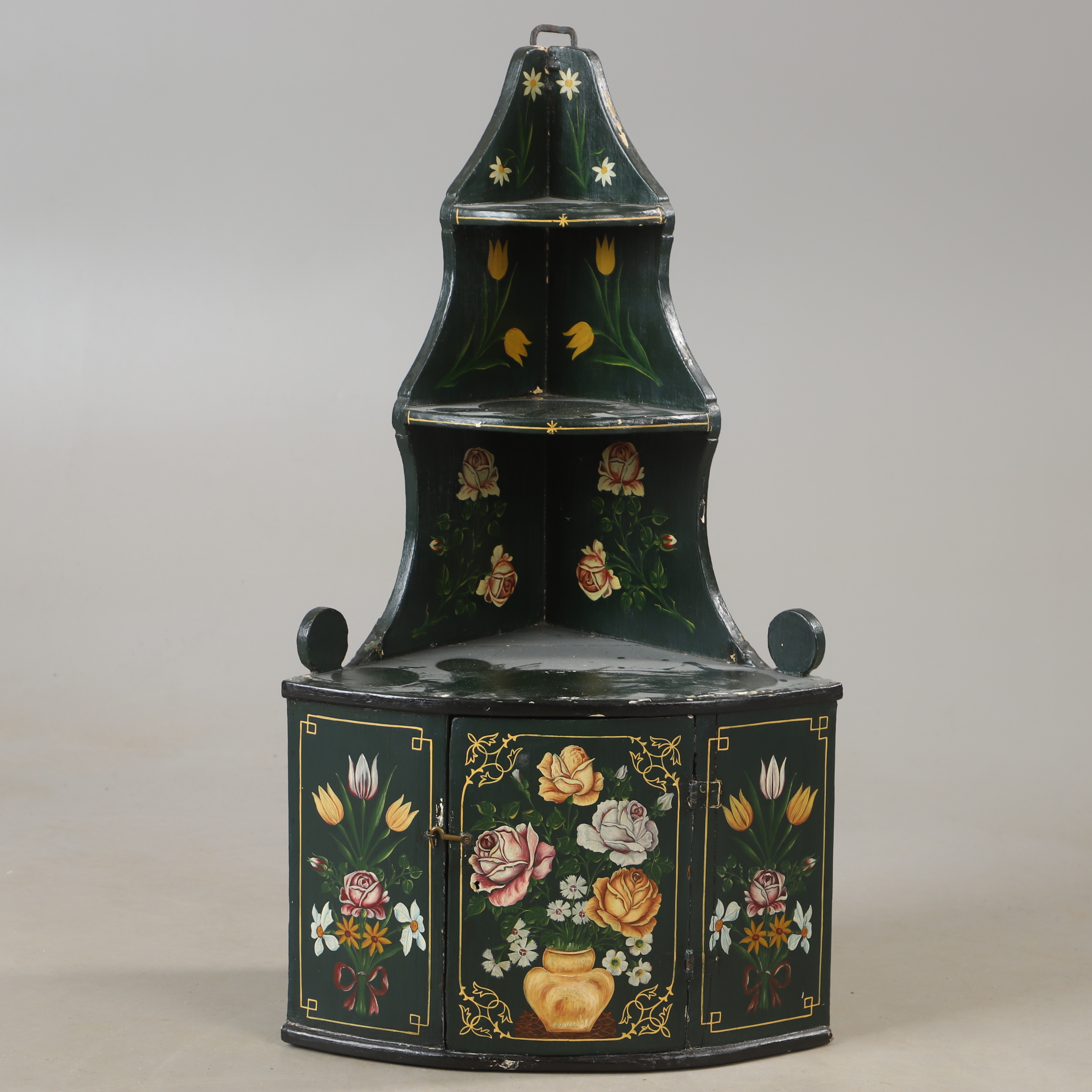 HÖRNHYLLA, målad dekor, allmoge, 1800/1900-tal.