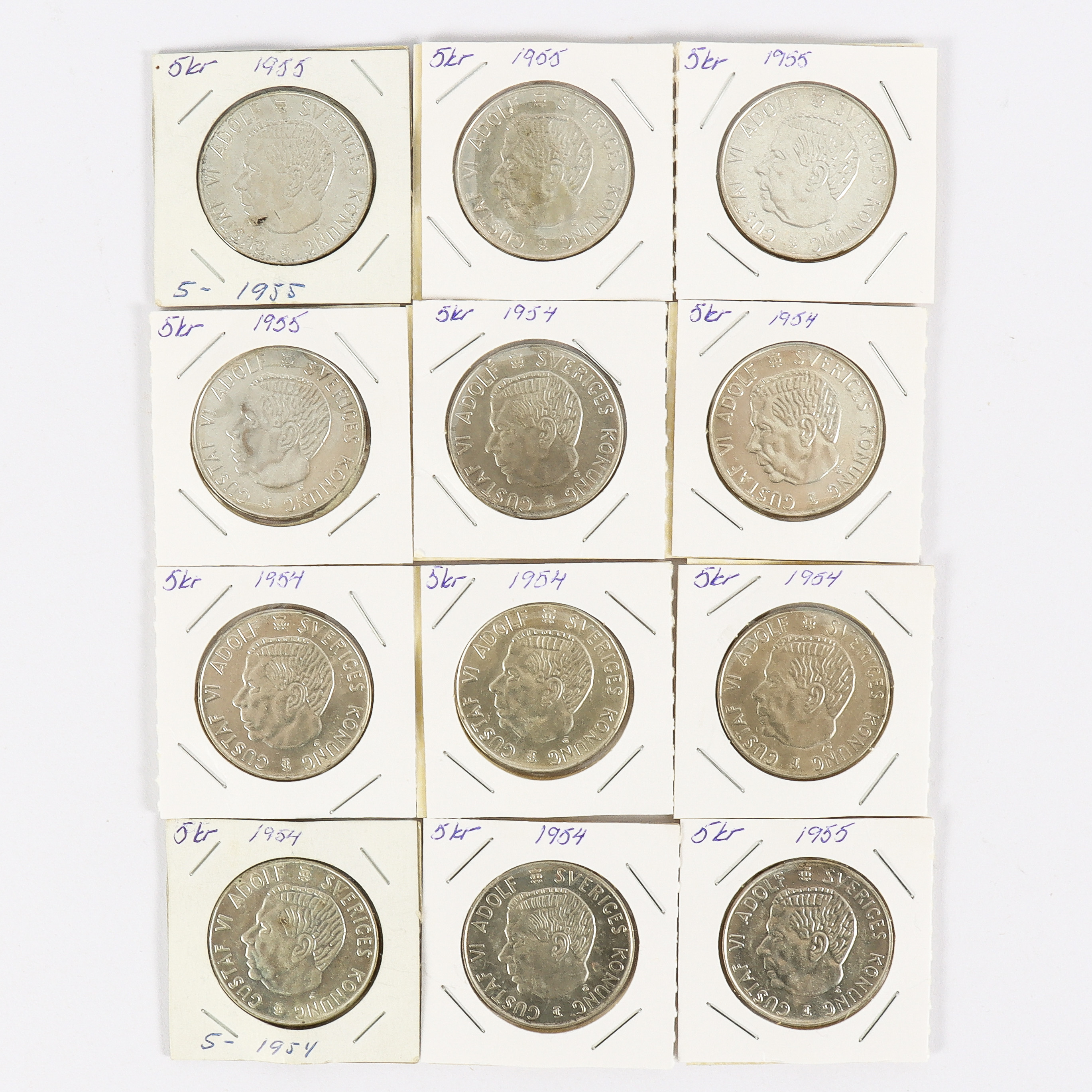 MYNT 12 stycken femkronor.