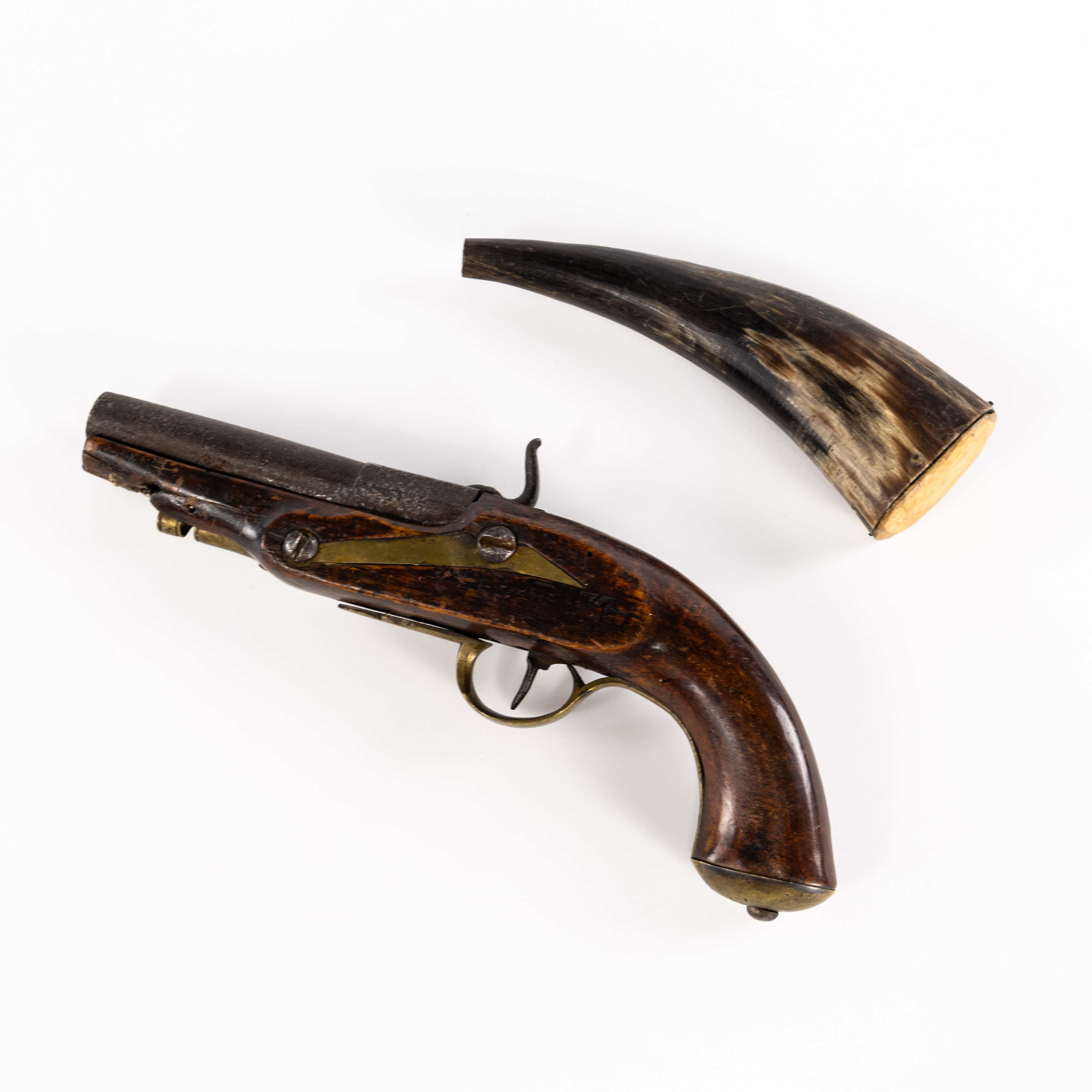 SLAGLÅSPISTOL. Kruthorn, 1800-tal.