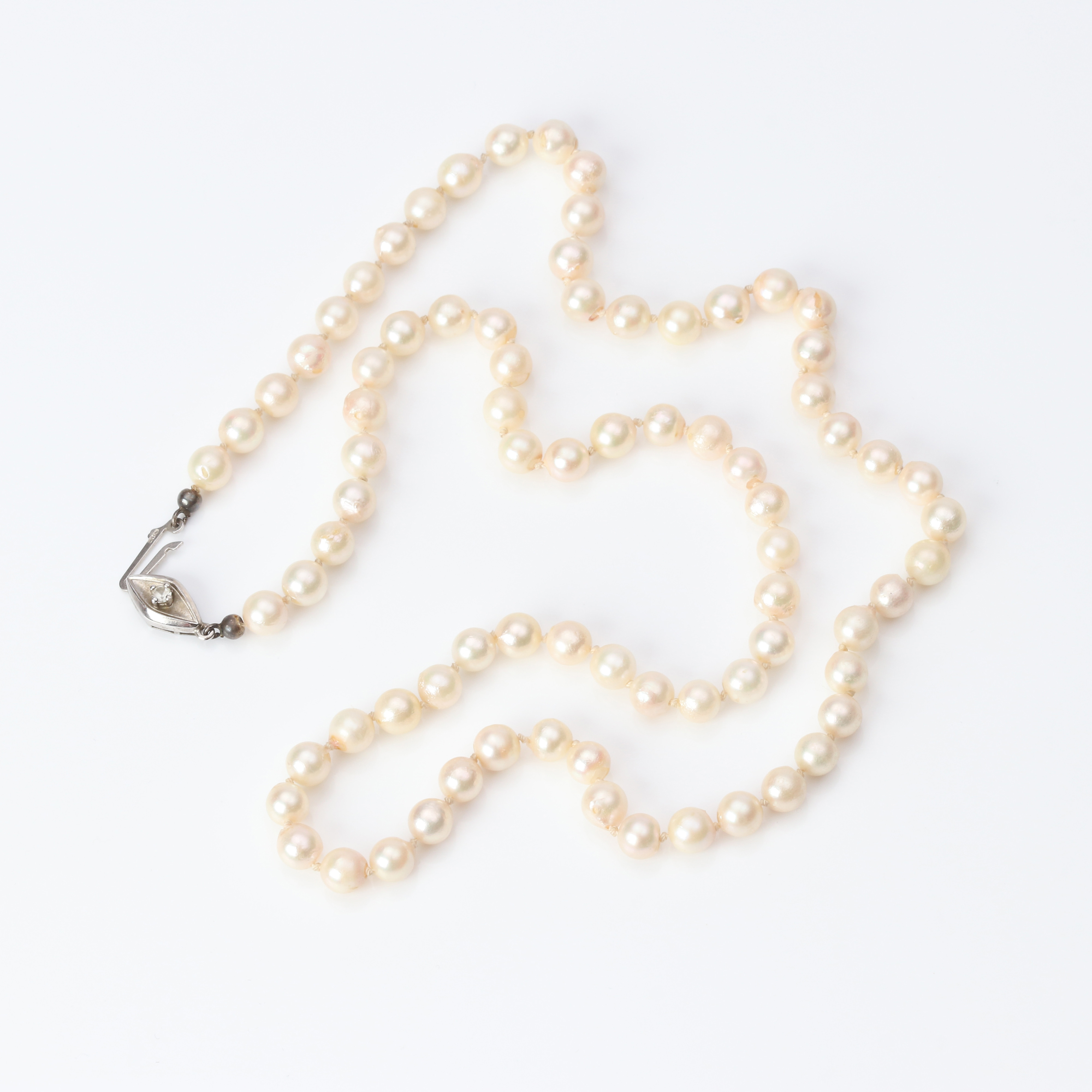 PÄRLCOLLIER, odlade pärlor ca 6,5 mm.