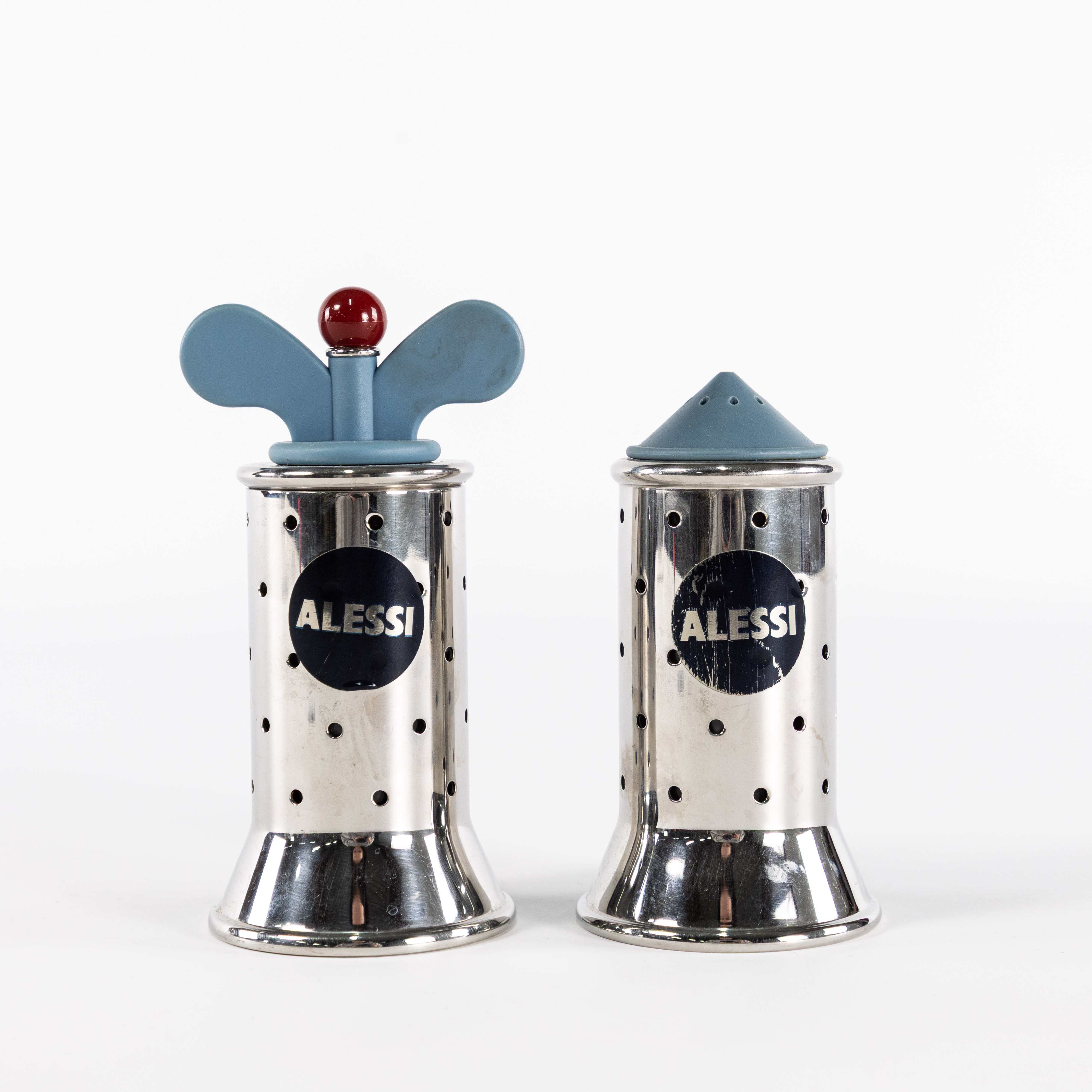 SALT- OCH PEPPARKAR, Alessi, högsta 13,5 cm.