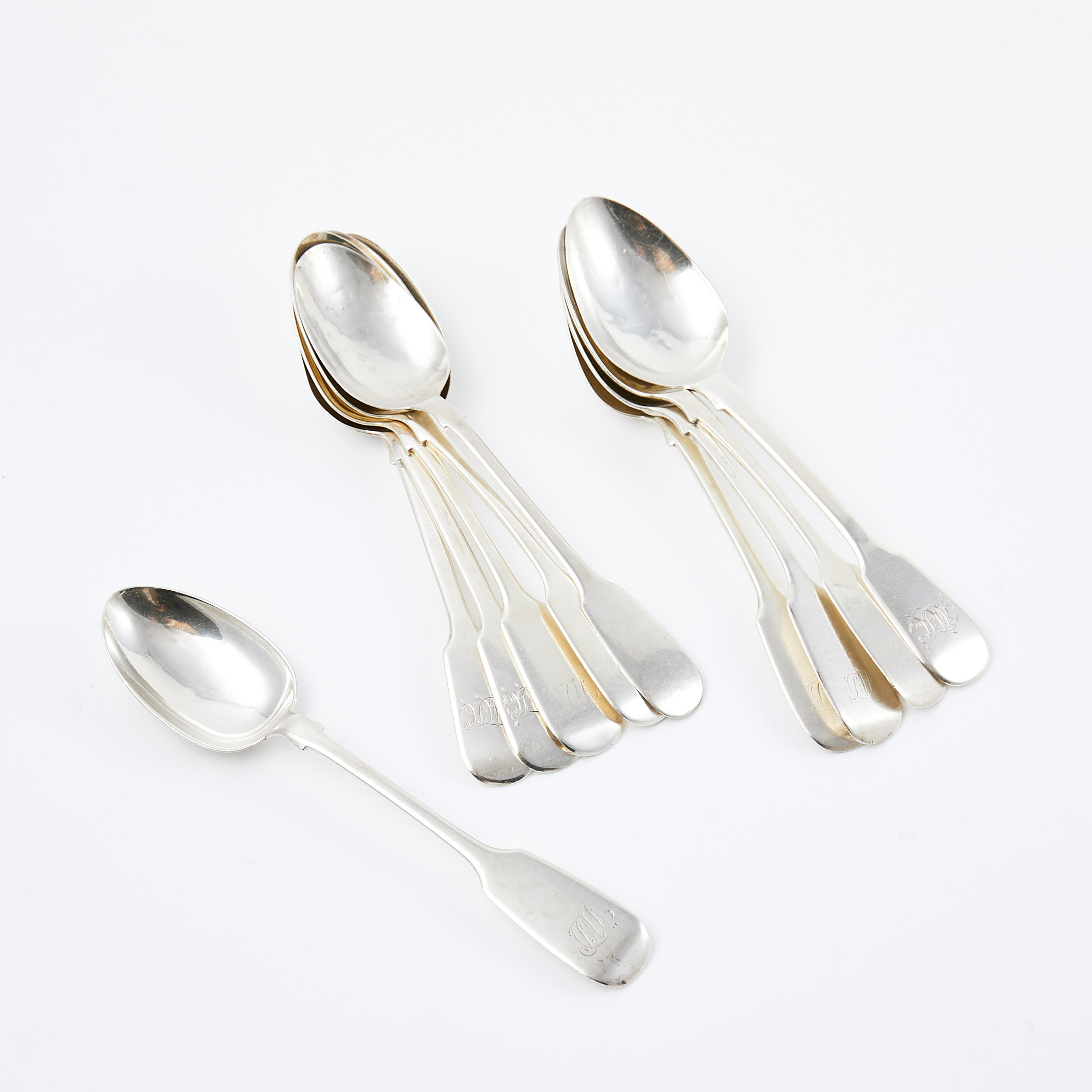 TESKEDAR, 10 st, bl.a. Phillip Phillips, London 1826-1834 samt Josiah Williams & Co., Exeter ca 1850-1877.