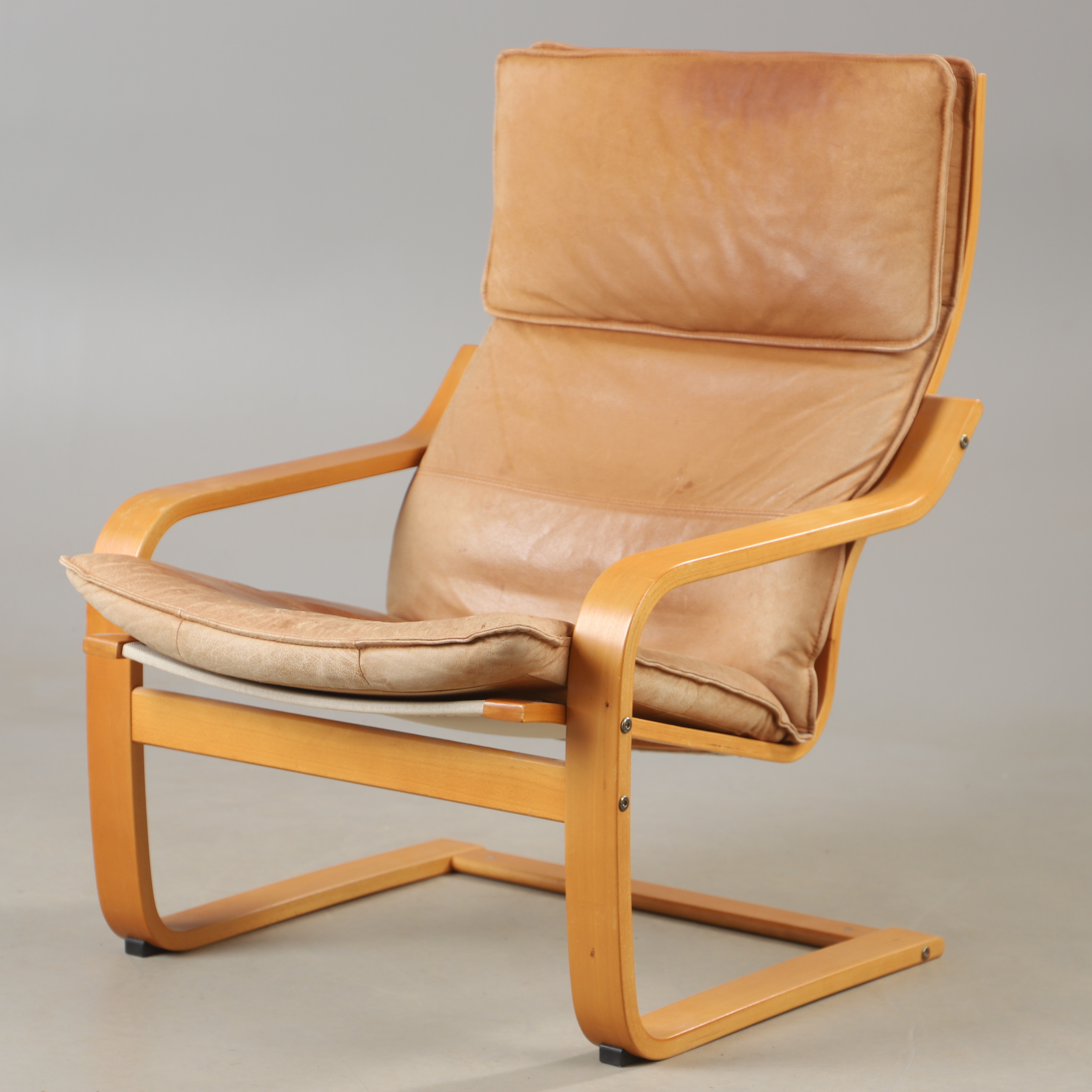 NOBORU NAKAMURA. Fåtölj, "Poäng", bok och skinn, IKEA.