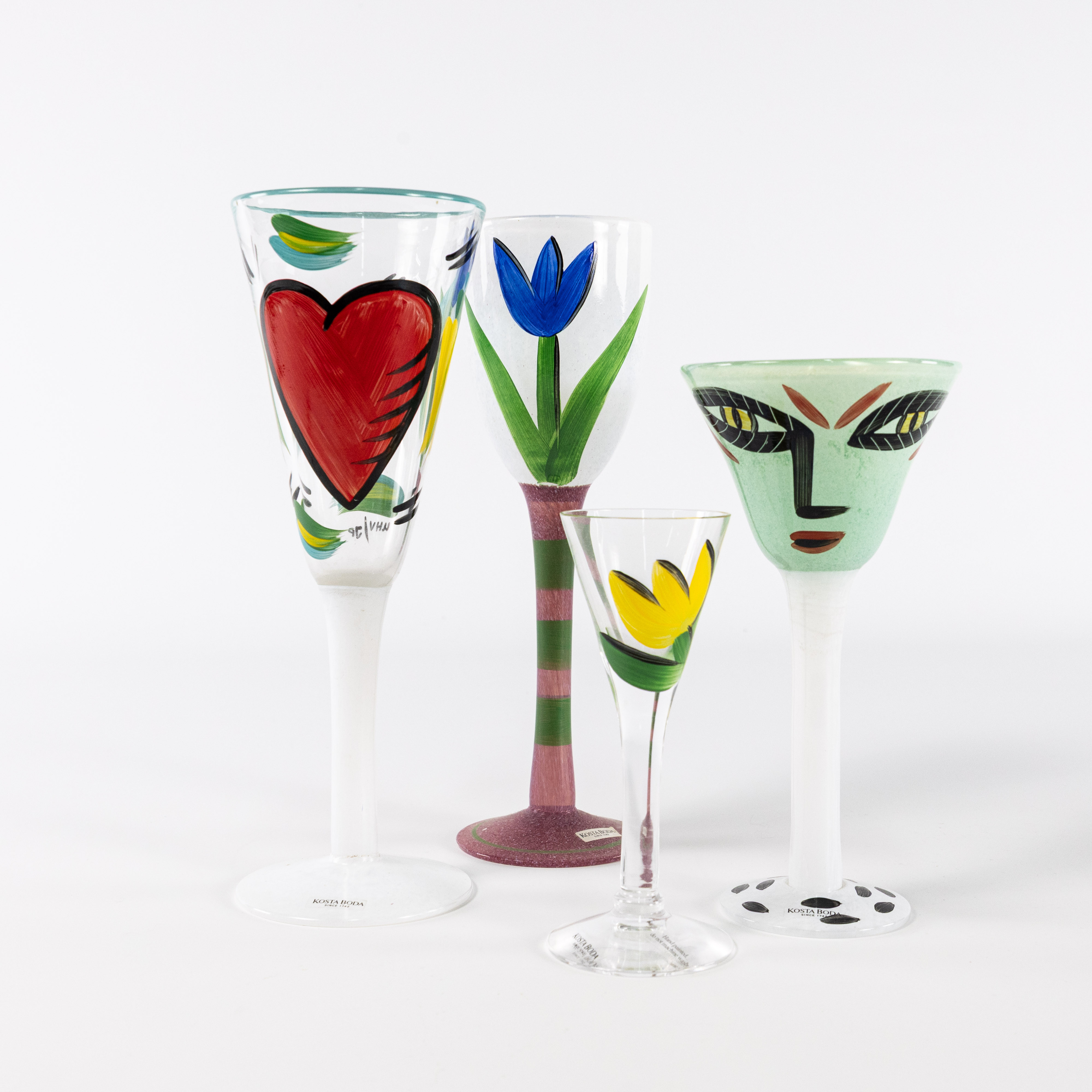 ULRICA HYDMAN-VALLIEN, pokalglas, 4 st, Kosta Boda, högsta 25,5 cm.