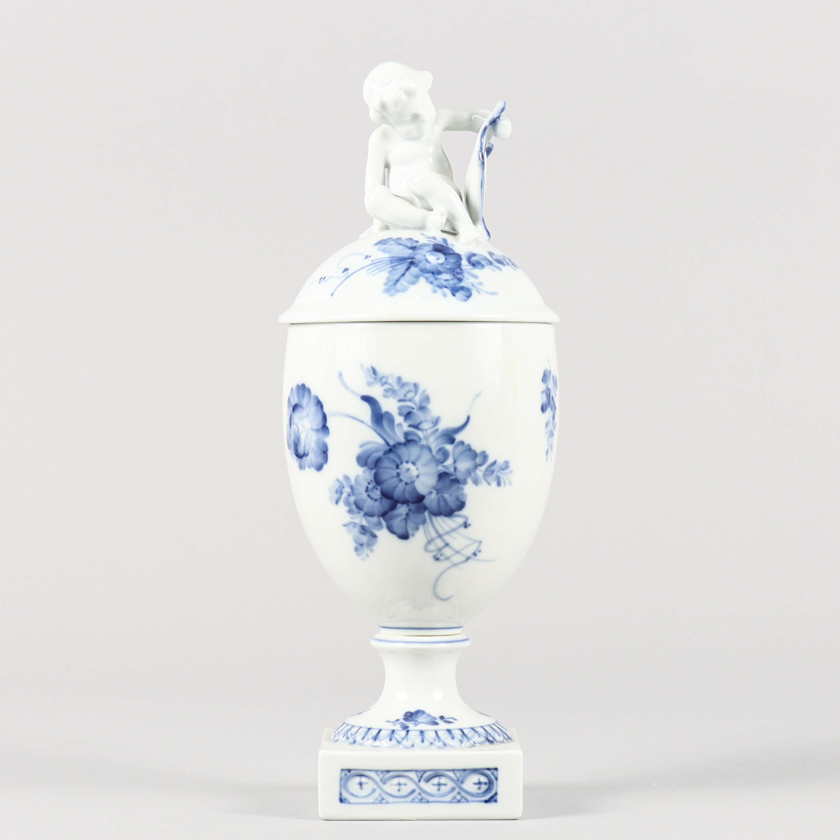 LOCKPOKAL "Blå Blomster", Royal Copenhagen, Danmark.