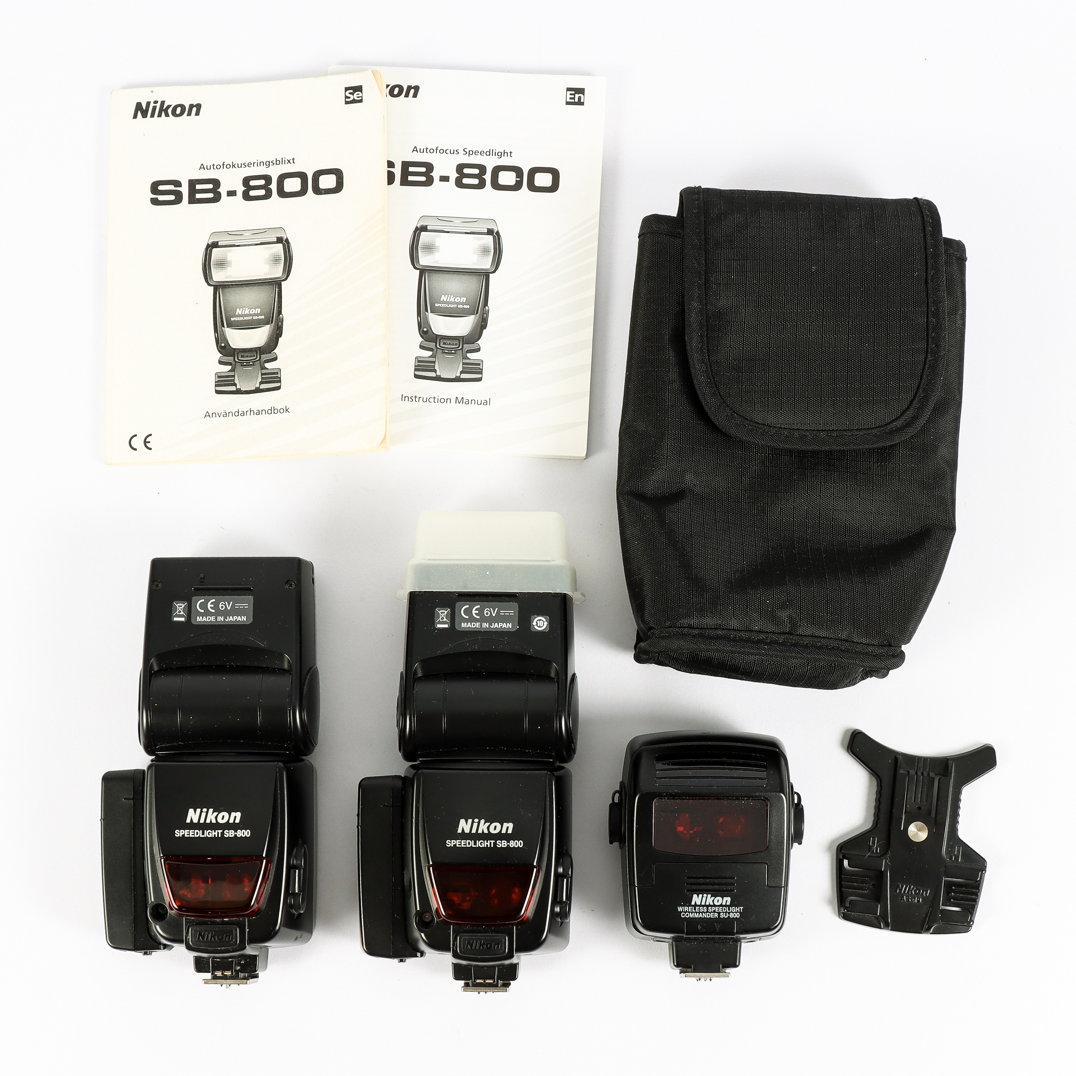 BLIXTAR 2 stycken Nikon SB-800 samt kontrollenhet SU-800.