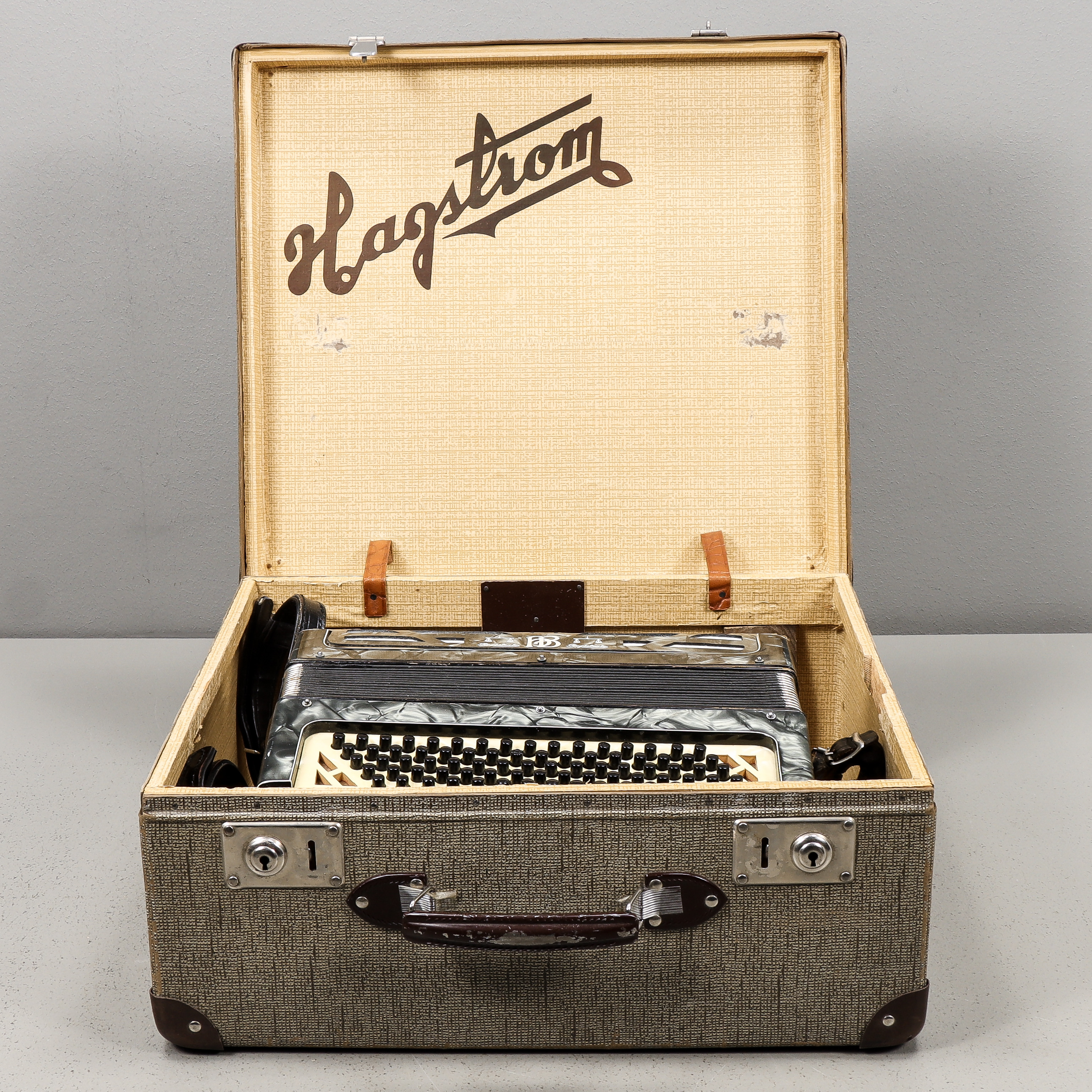 DRAGSPEL HB Registrato i väska..