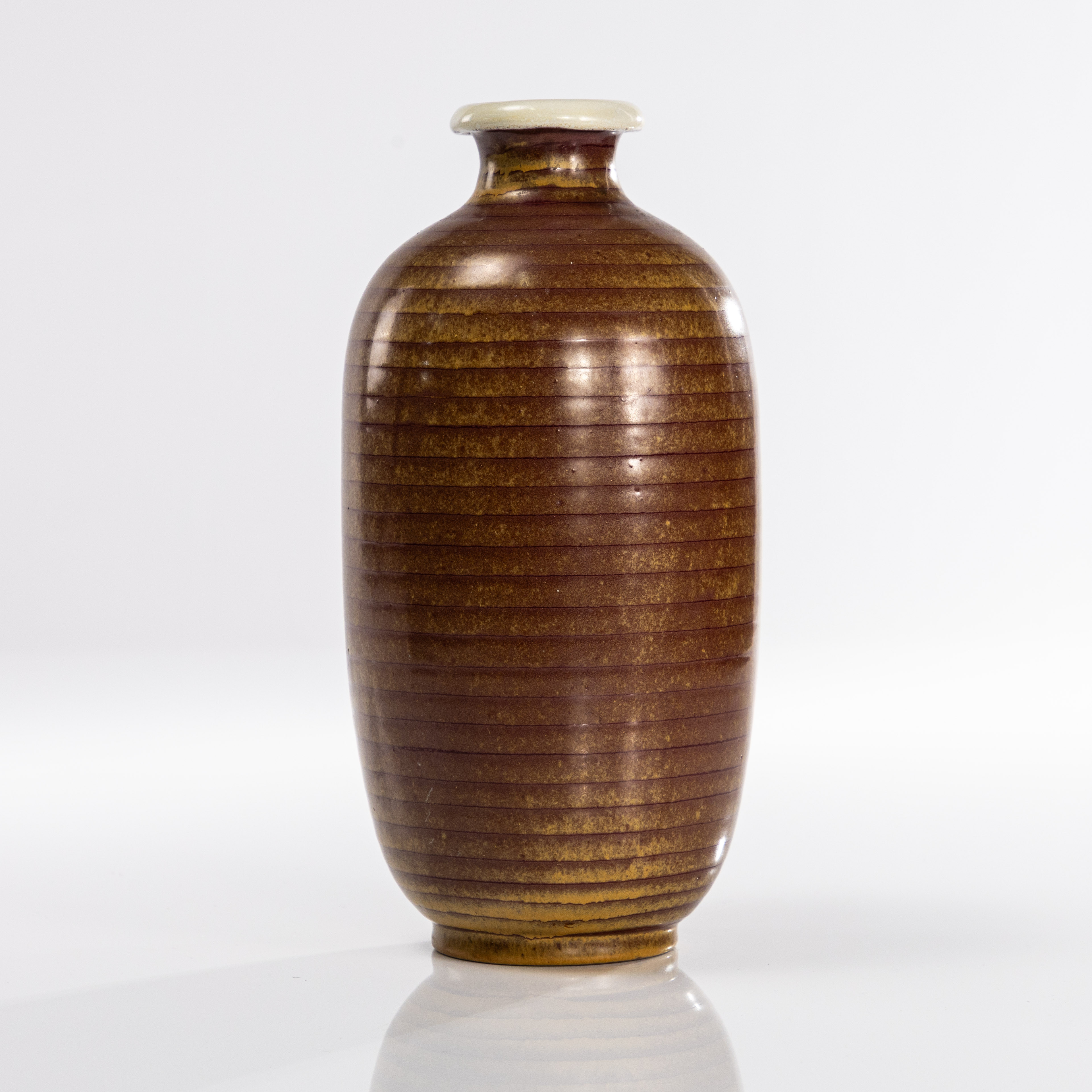 ANNA-LISA THOMSON, vas, Upsala Ekeby, höjd 26,5 cm.
