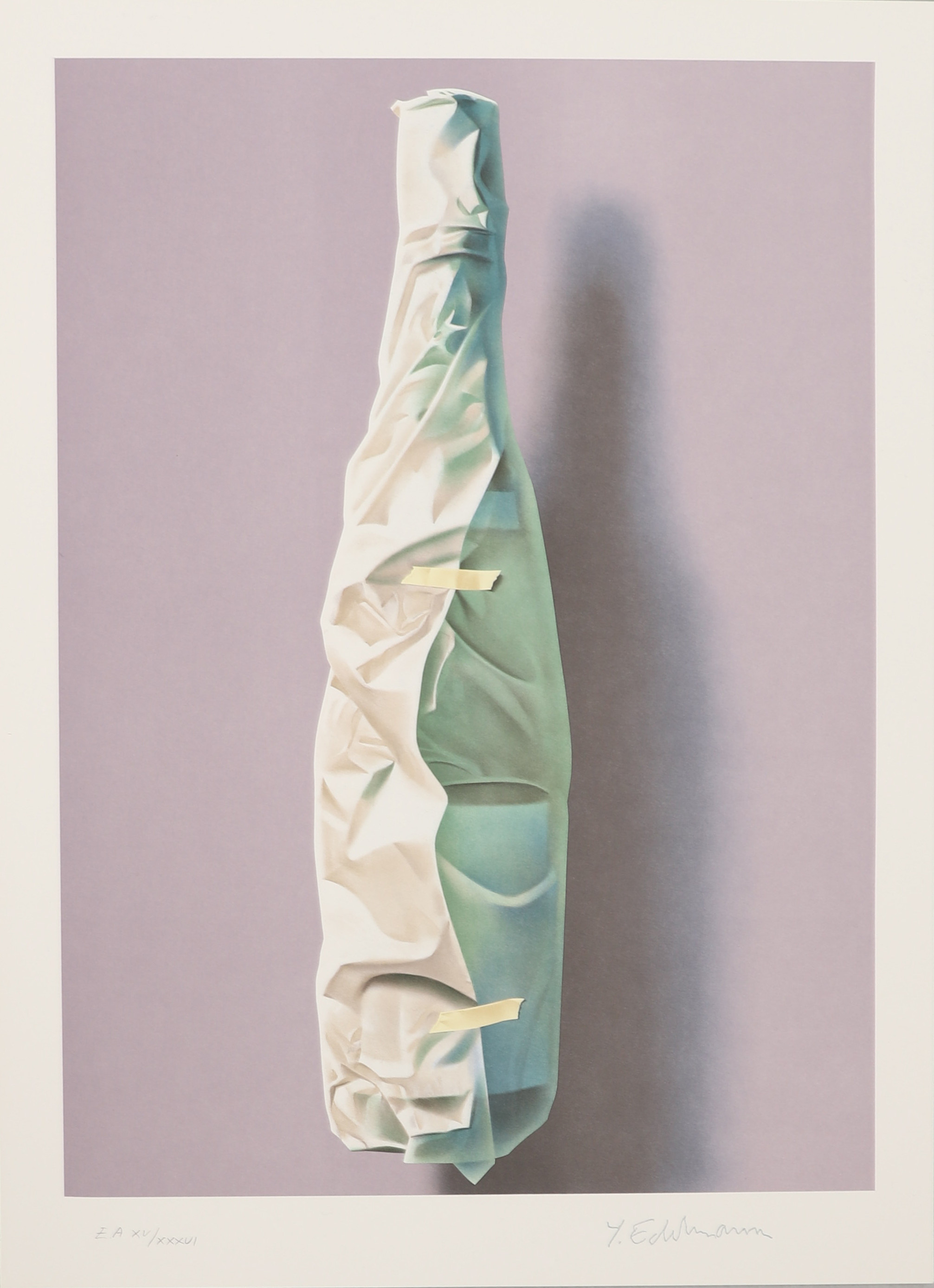 "Wrapped bottle", färglitografi, stämpelsignerad och numrerad EA XV/XXXVI.