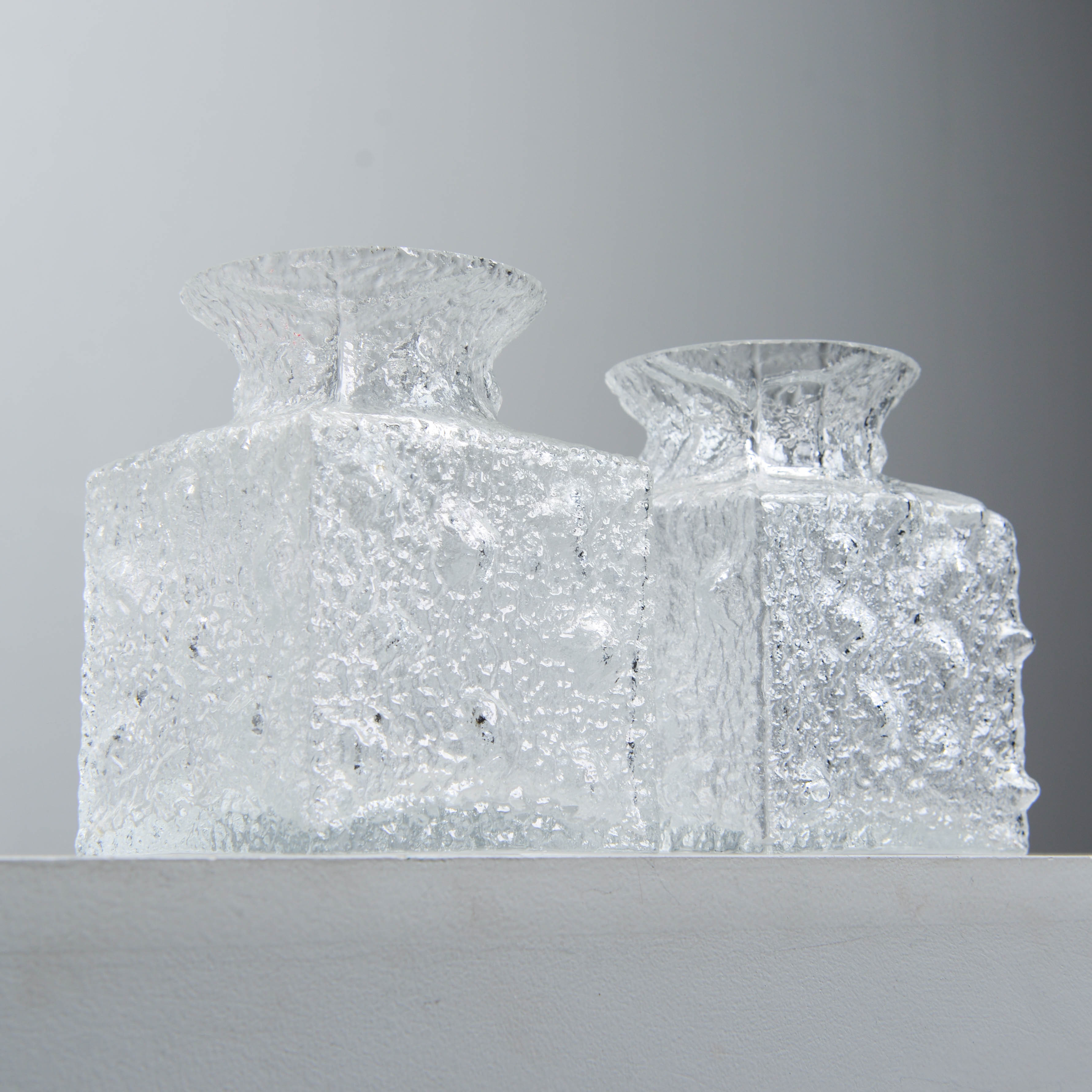 TIMO SARPANEVA. Vaser, "Crocus", 2 st, Iittala, Finland.