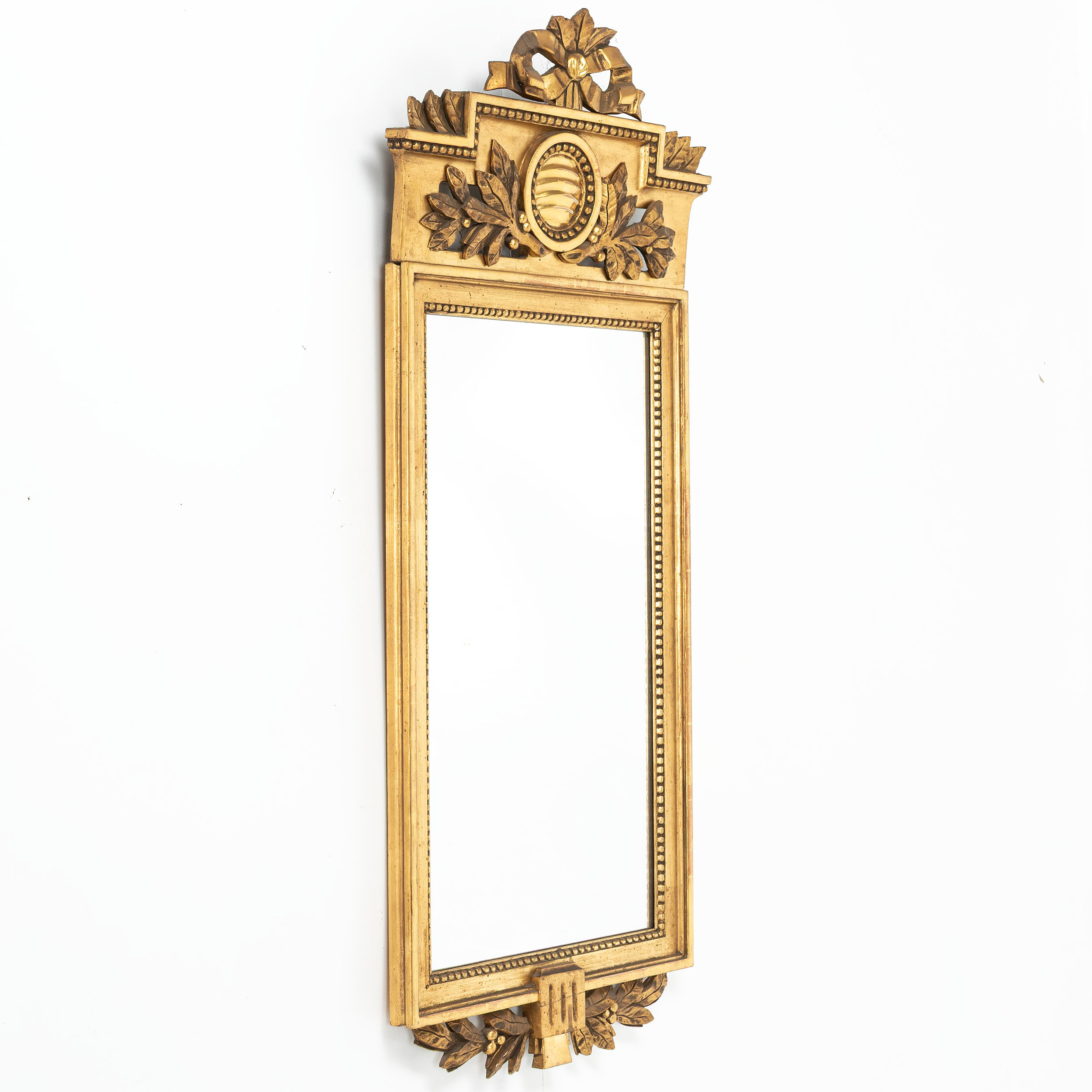 SPEGEL, förgylld, gustaviansk stil, 1900 - talets mitt.