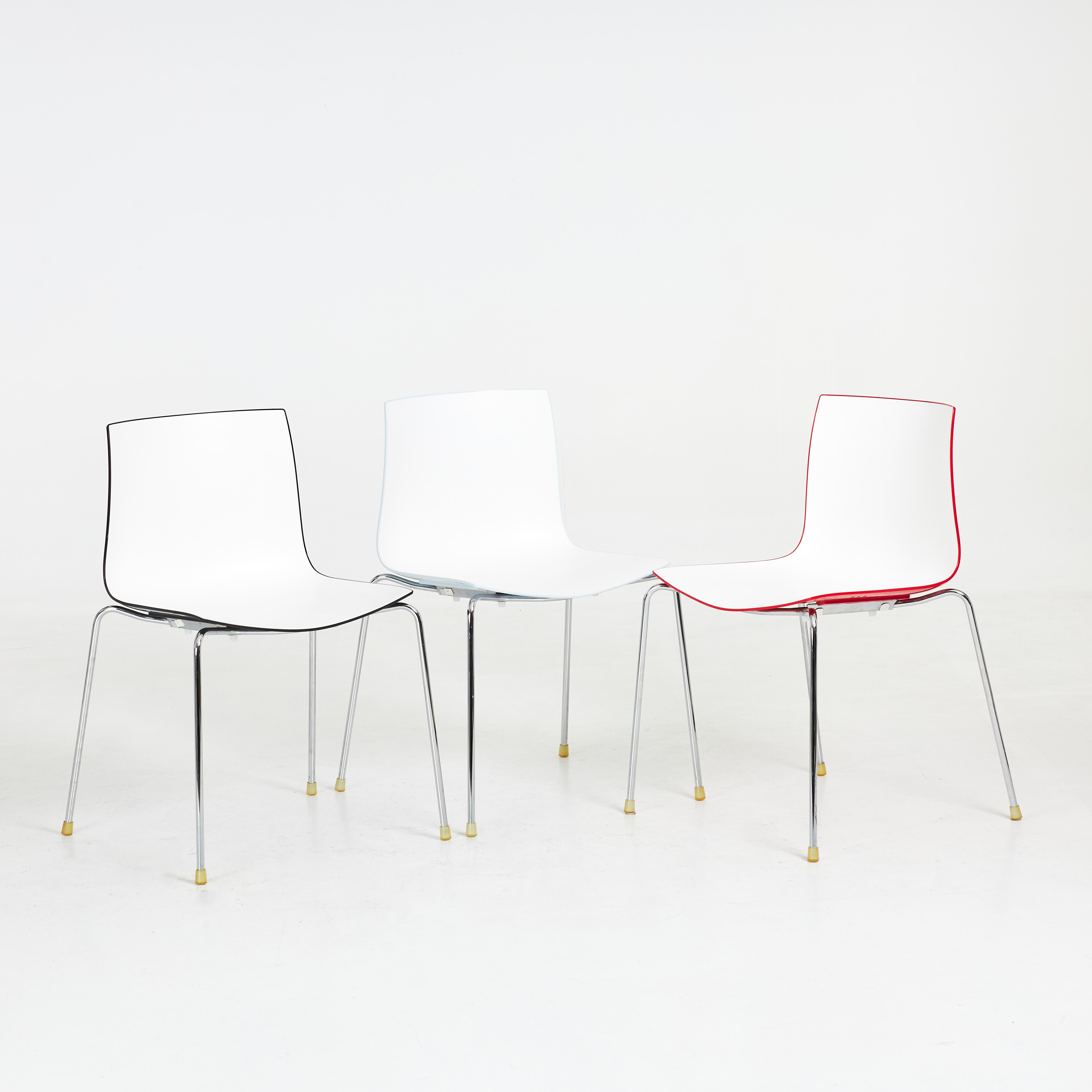 LIEVORE ALTHERR MOLINA. 3 st, Arper. Uppsättning stolar/matsalstolar, modell 'Catifa 46', designad 2004.