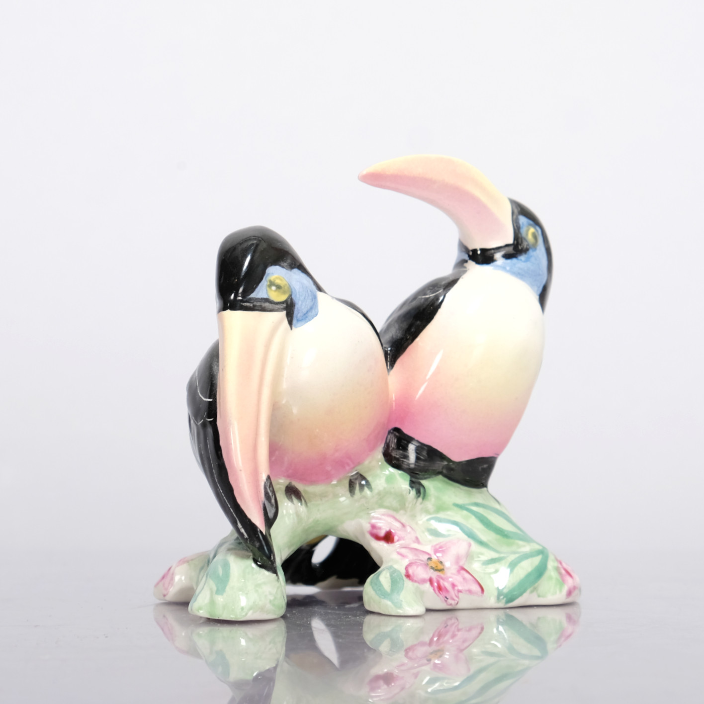 OIDENTIFIERAD FORMGIVARE, Par papegojor, tryck signerad Touchans.