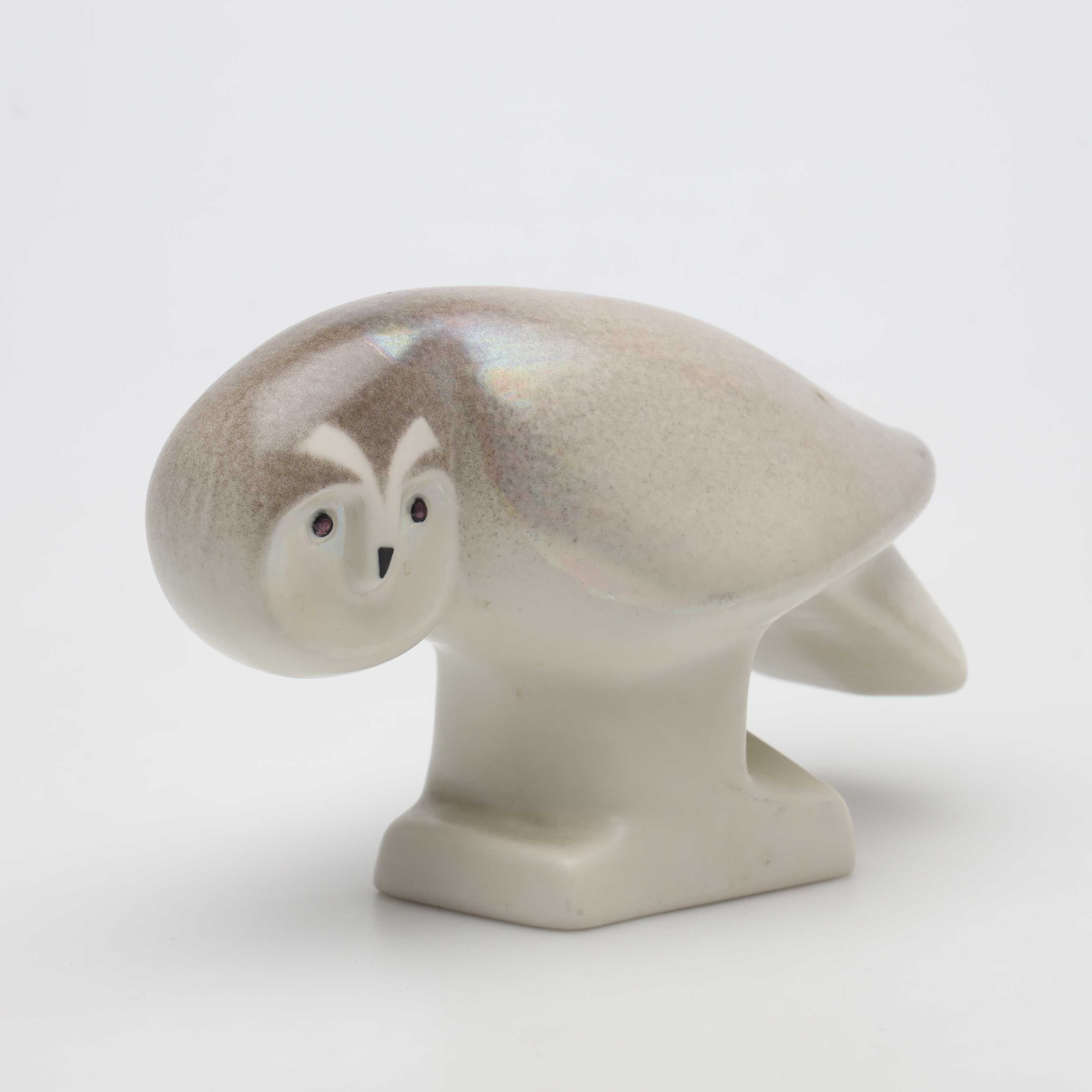 LILLEMOR MANNERHEIM. FIGURIN, stengods, uggla, ur serien "De hotade", Arabia, för WWF.