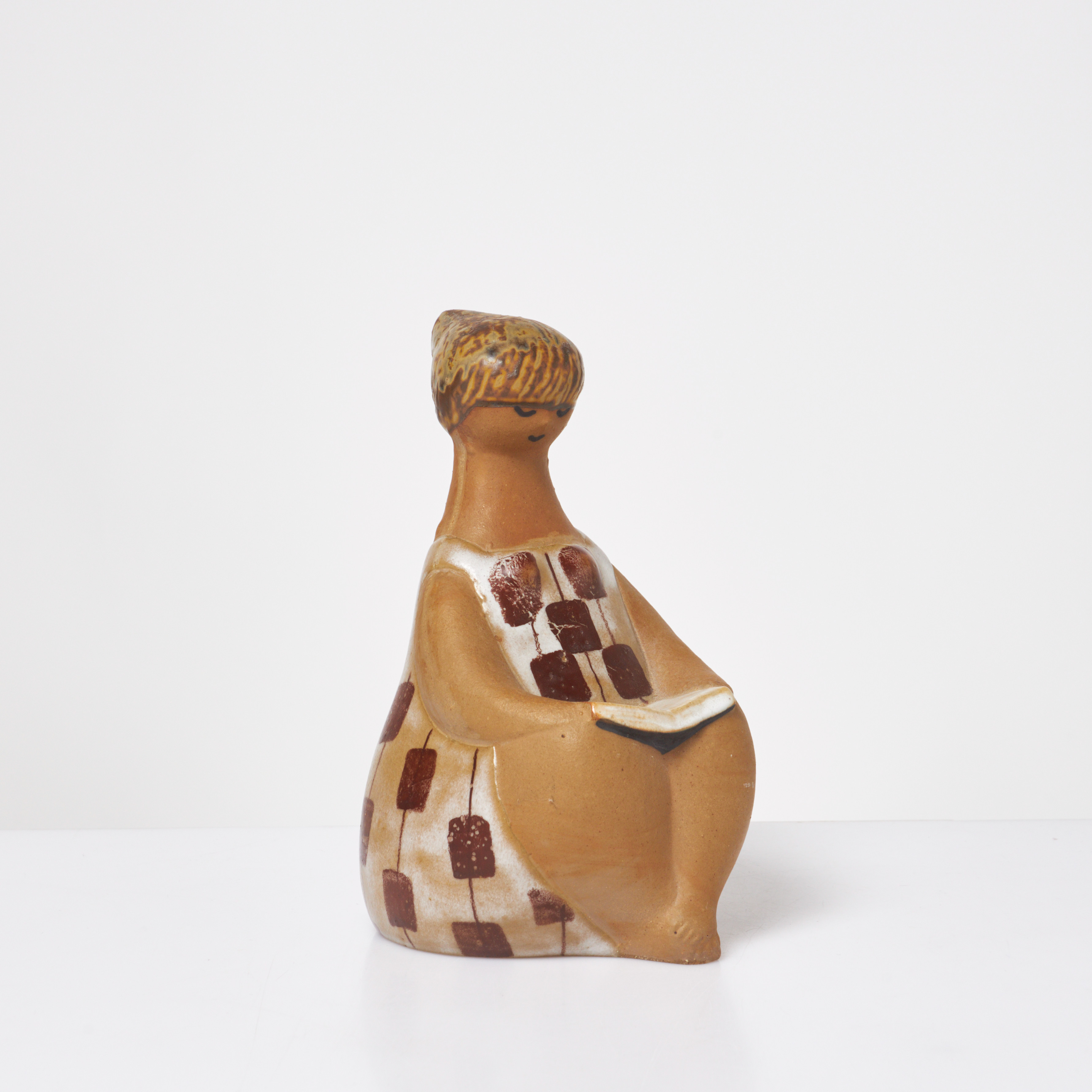 LISA LARSON. Figurin, "Charlotta", ur serien "ABC-flickorna", glaserat stengods, monogramsignerad, Gustavsberg.