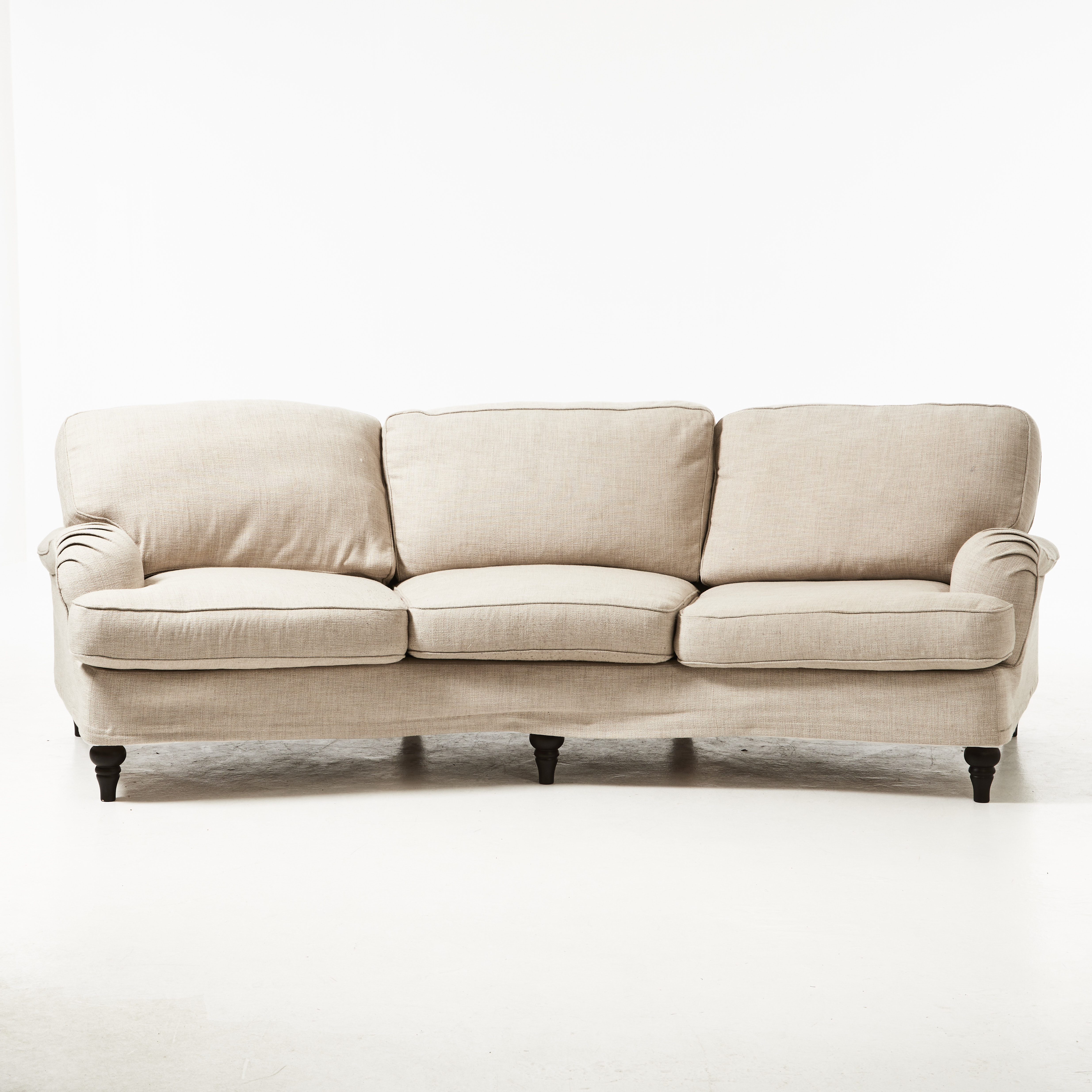 SOFFA, "Birmingham", samtida, Howardmodell, ljus klädsel.