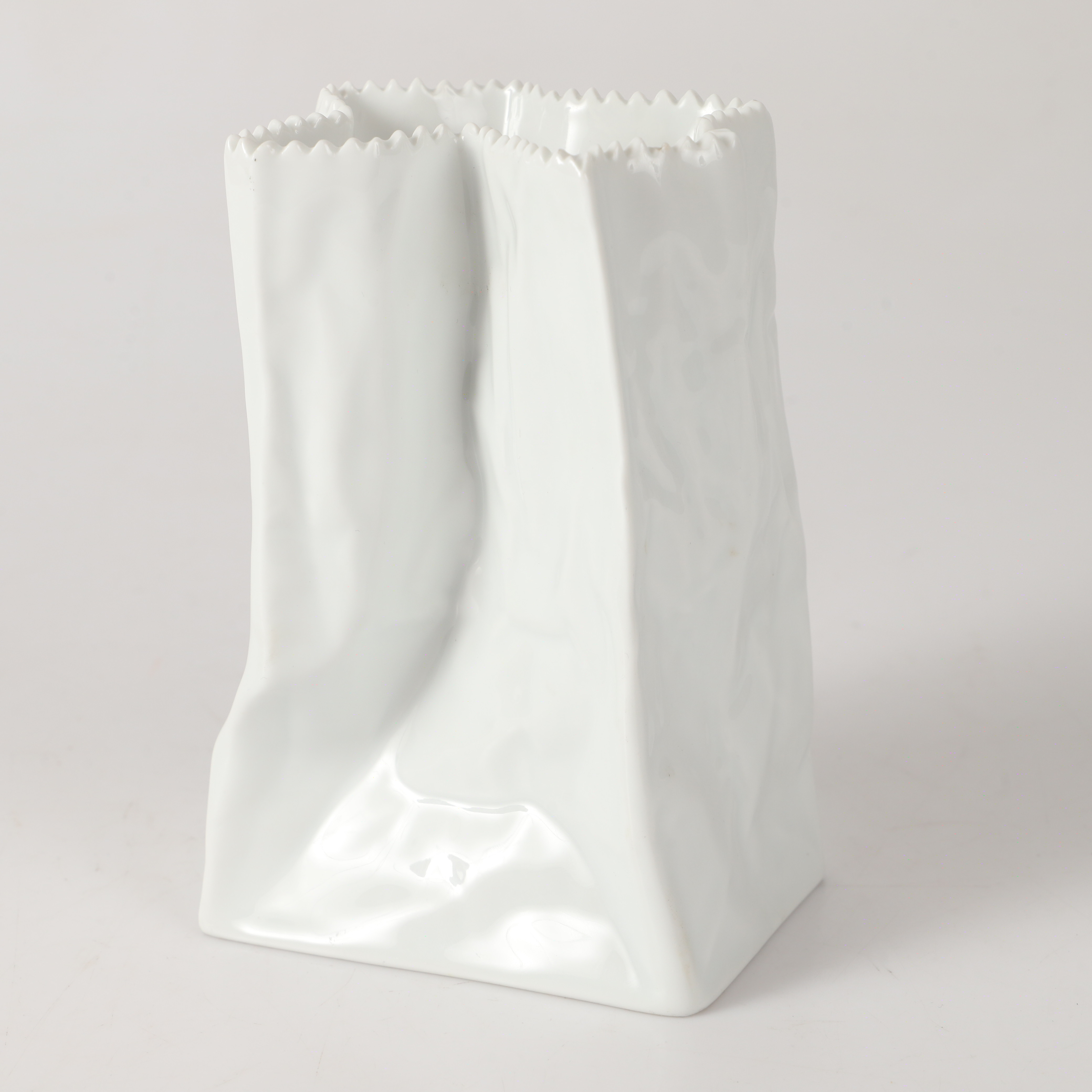 TAPIO WIRKKALA. Vas, "Påsen", porslin, Rosenthal, Tyskland.