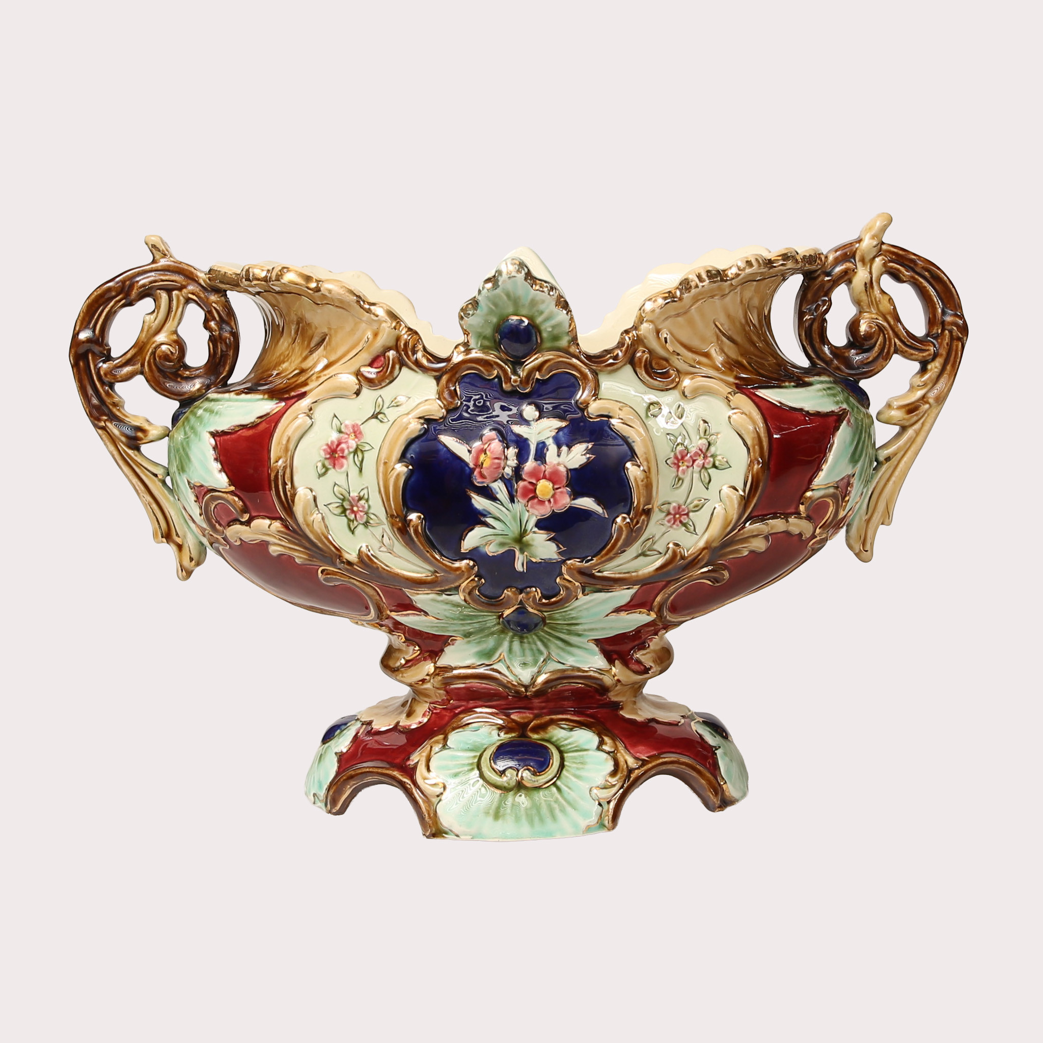 JARDINJÄR, keramik, profilerad kant, försedd med hänklar, majolika, förgyllning. 1900-talets sista fjärdedel.