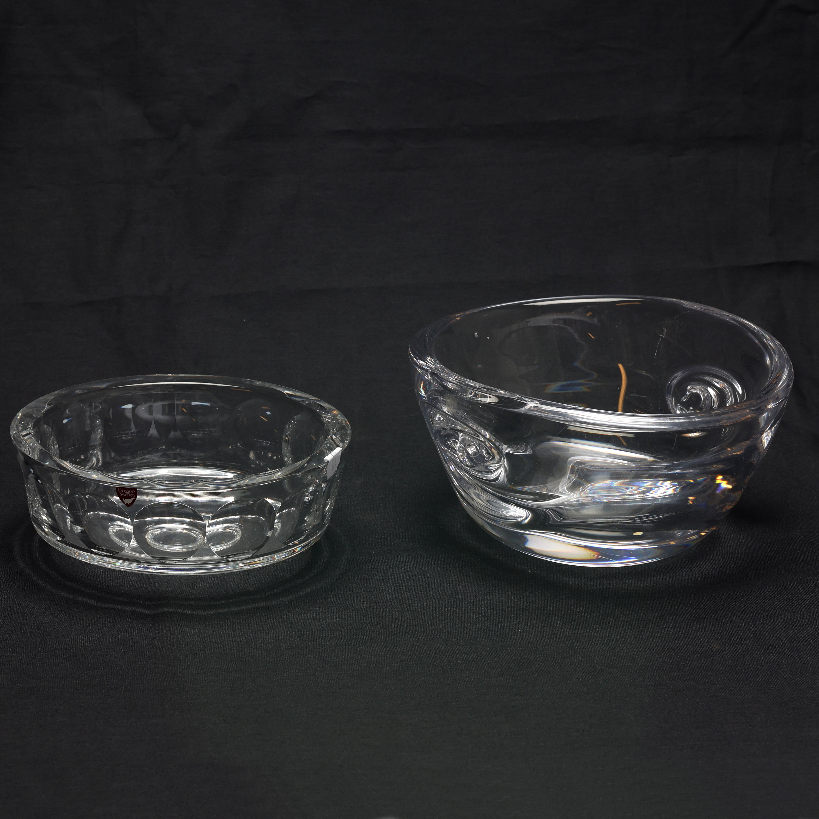 SKÅLAR. 2 st, Göran Wärff, Sven Palmqvist, signerade.