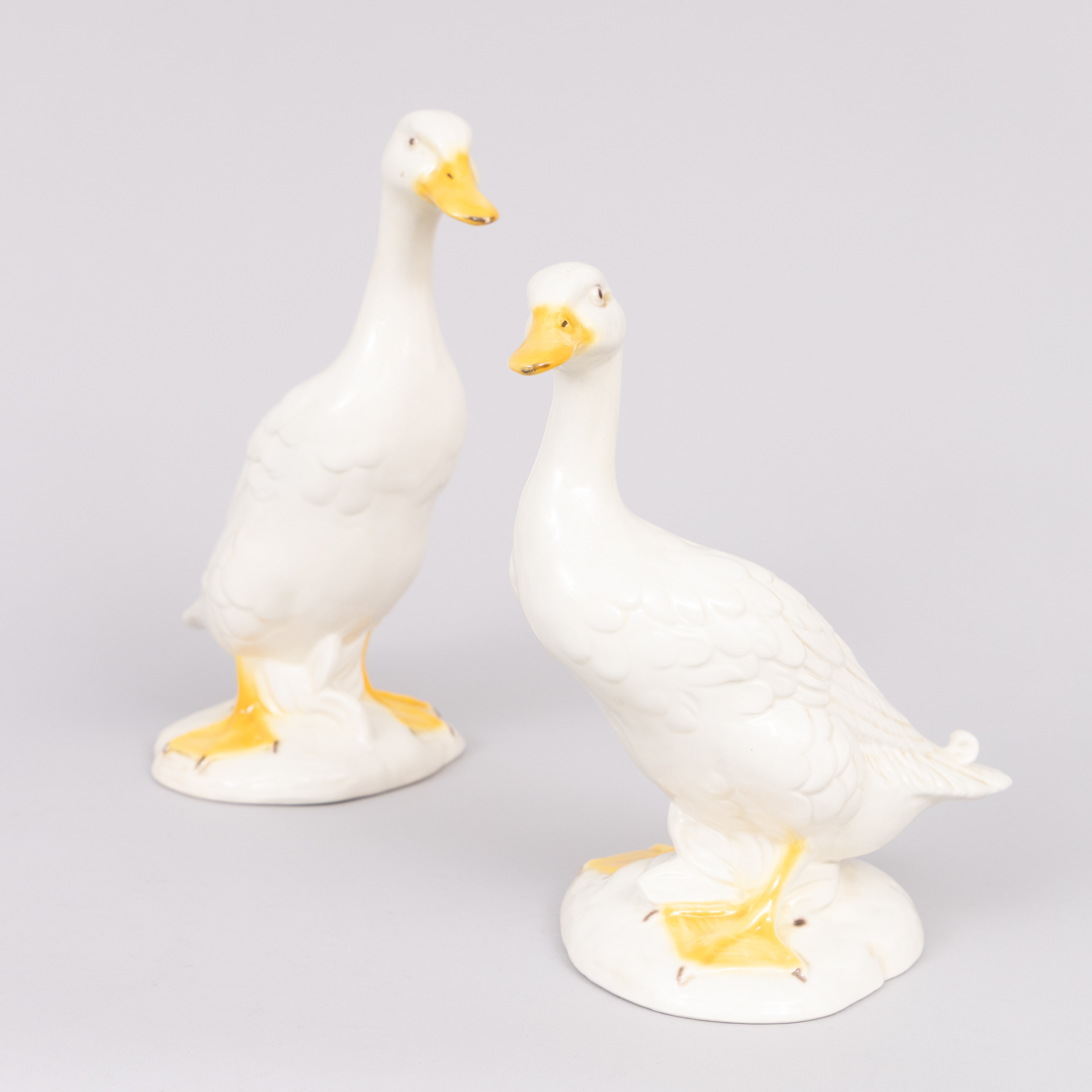 FIGURINER, 2 st, ankor, porslin, 1900-tal.