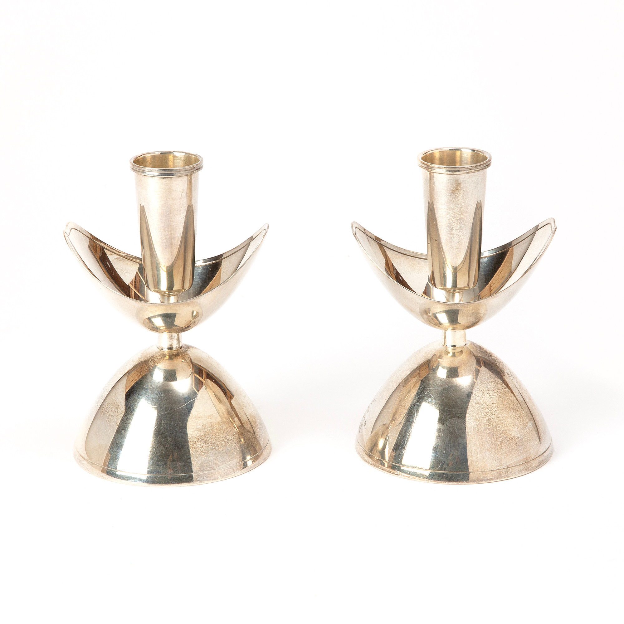 HEINZ DECKER. Ljusstakar, ett par, silver, för CG Hallberg, Stockholm, 1955.