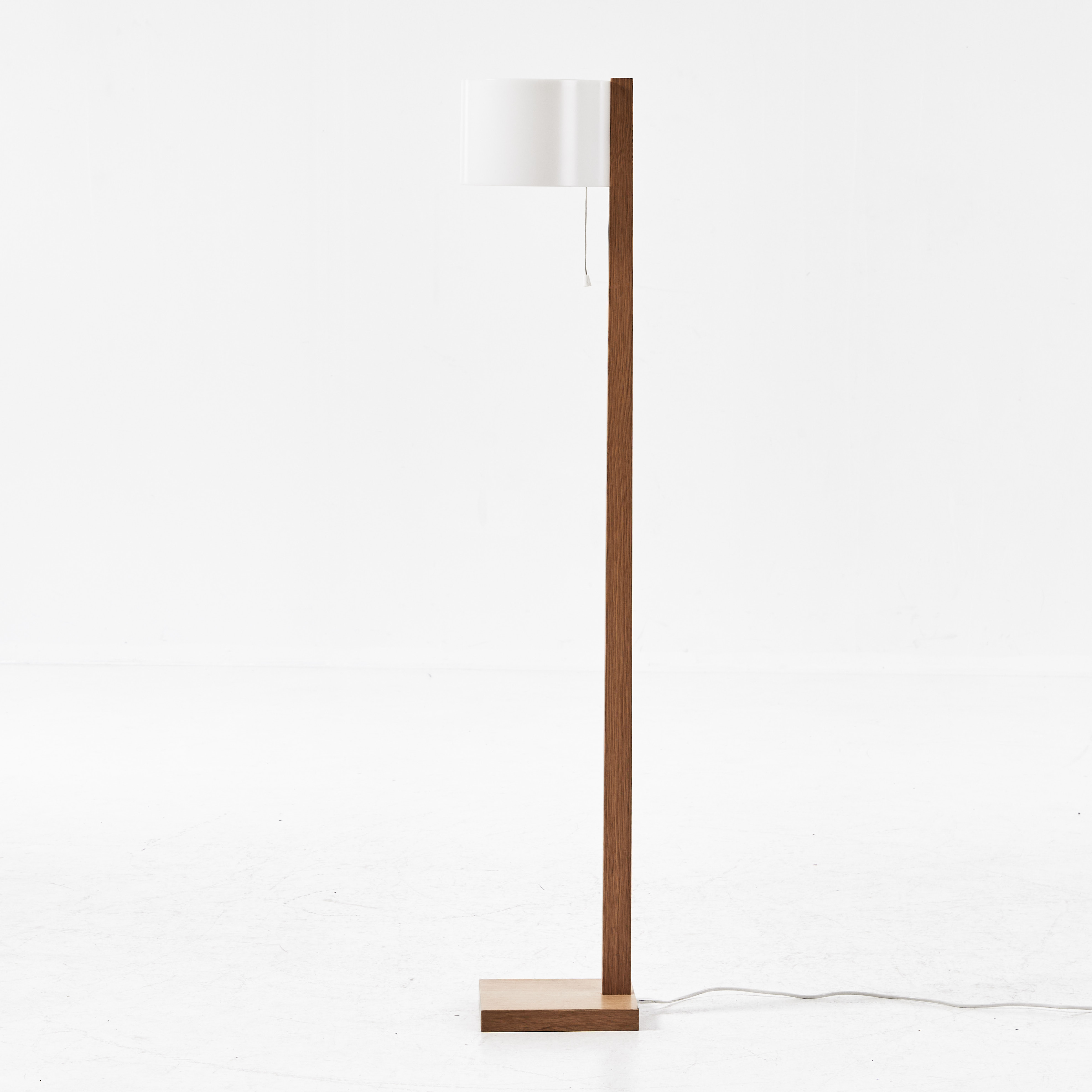 UNO & ÖSTEN KRISTIANSSON. Golvlampa, ek och plexiglas, LUXUS.