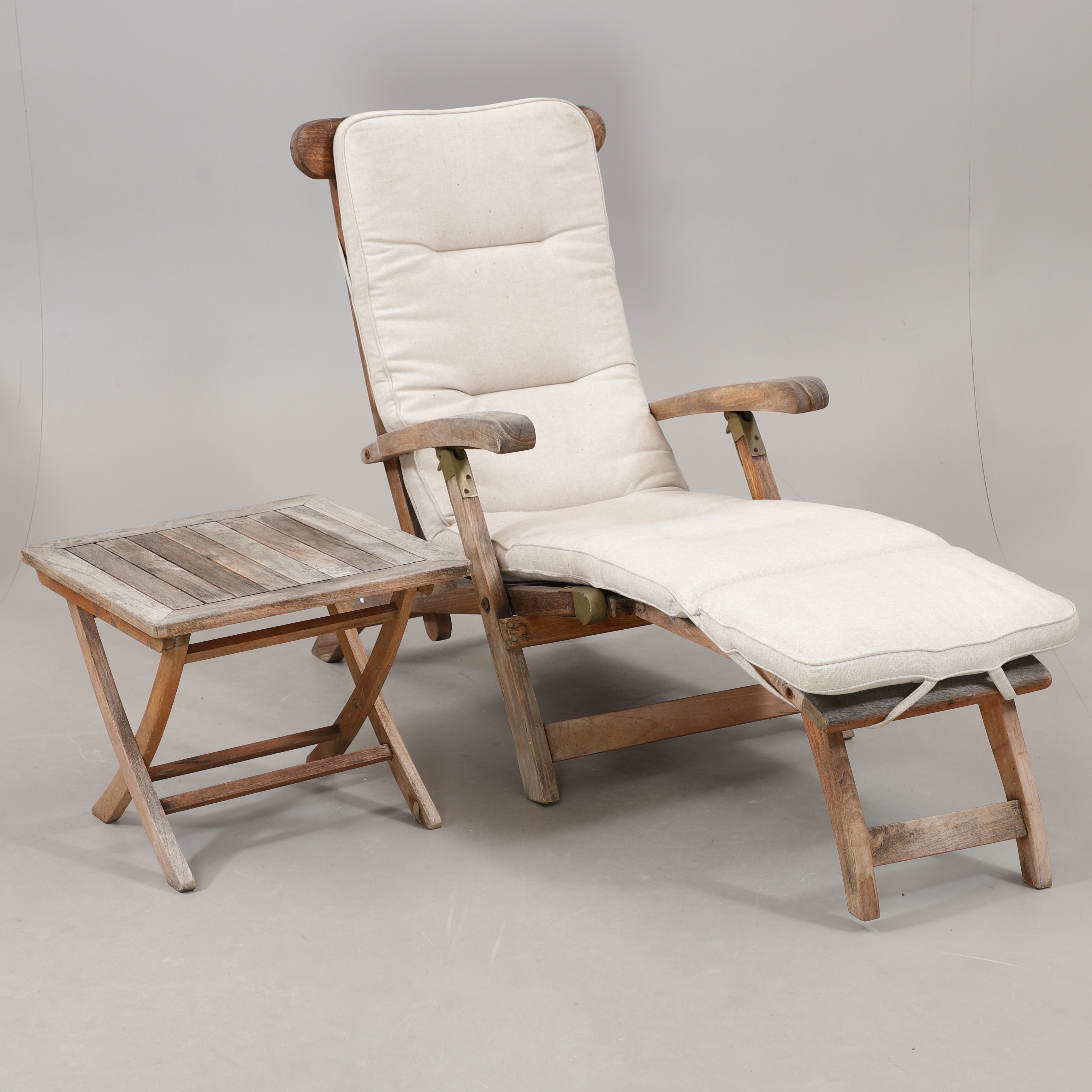 DÄCKSTOL samt BORD, 2 delar, teak, Covent Garden, 2000-tal.