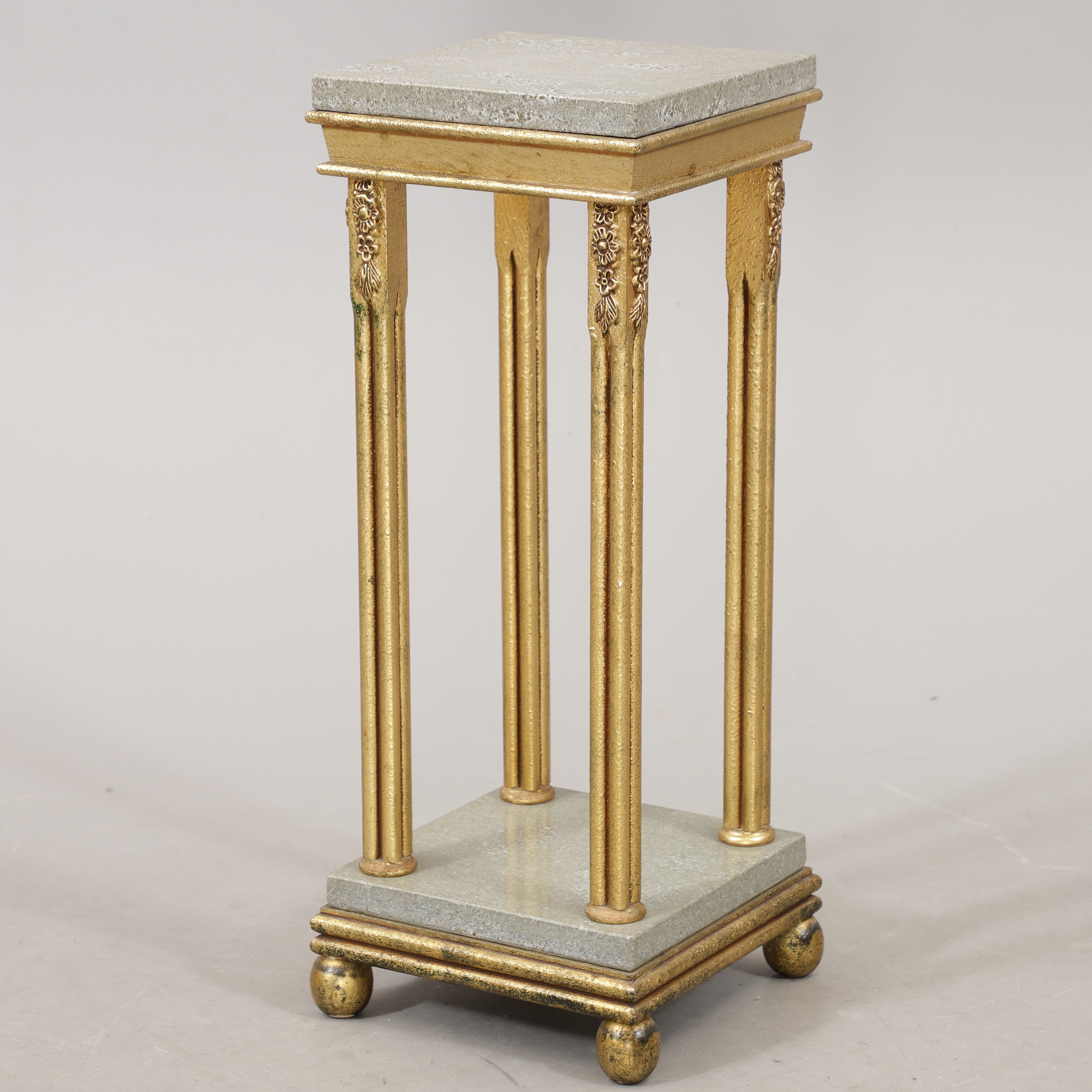 PIEDESTAL med stenskivor, 1900-talets mitt.