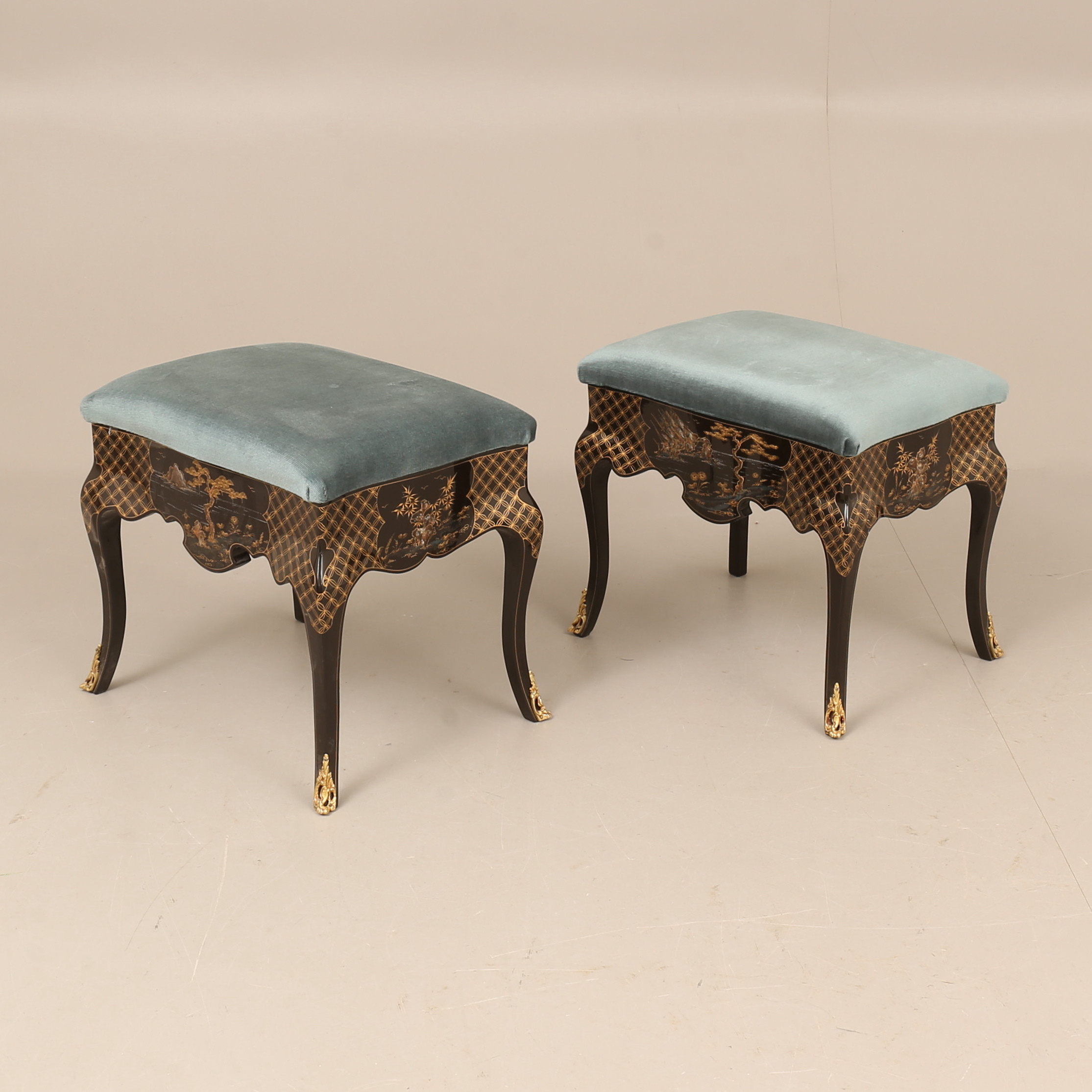 PALLAR, 2 stycken, lackarbete, orientaliska.