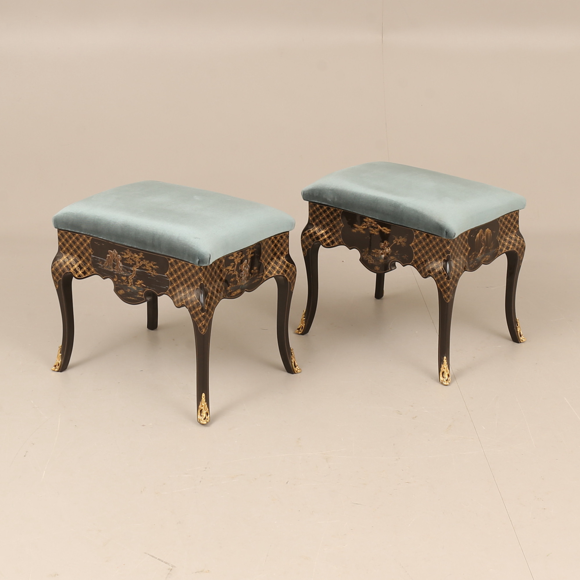 PALLAR, 2 stycken, lackarbete, orientaliska.