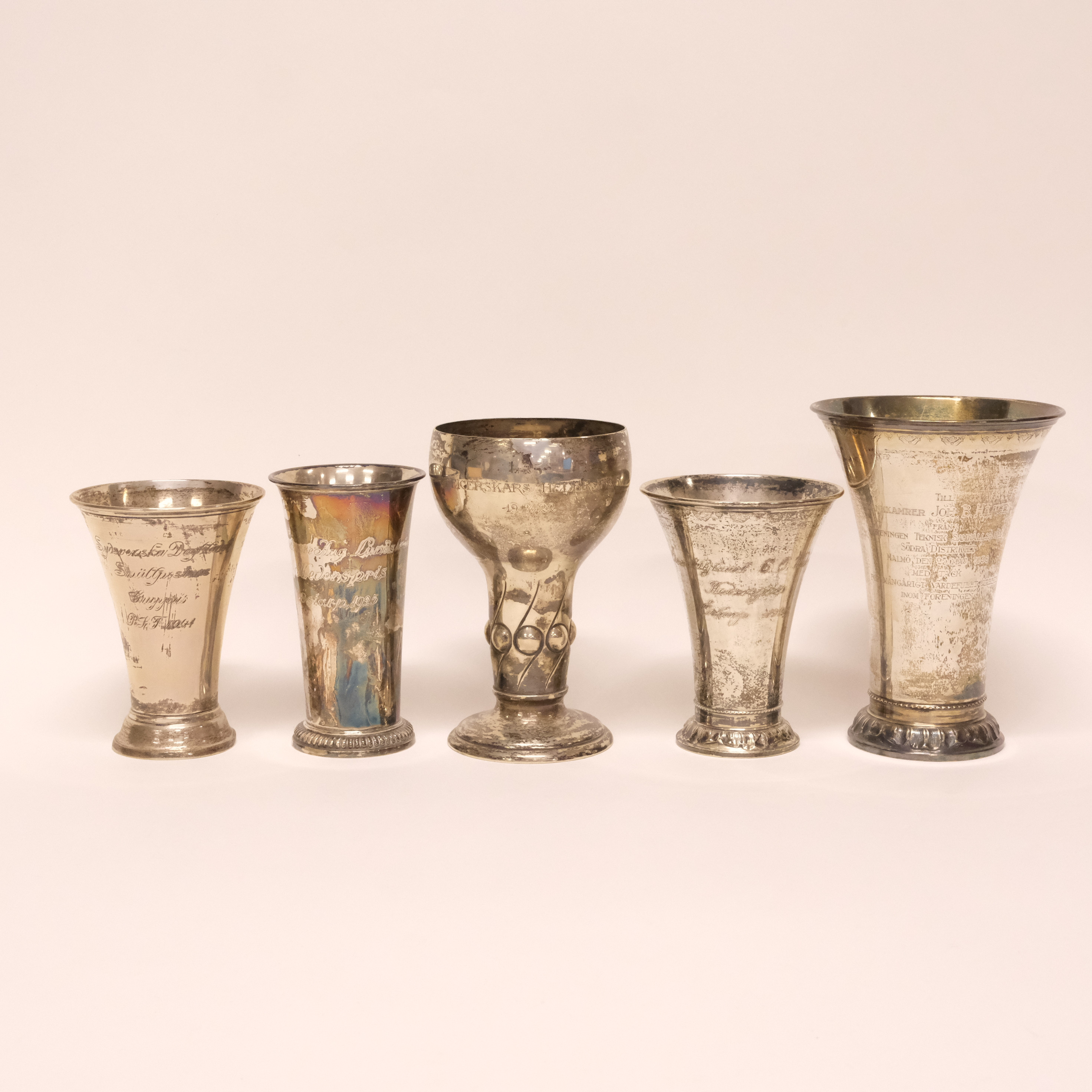 POKALER, SILVER, FEM STYCKEN.