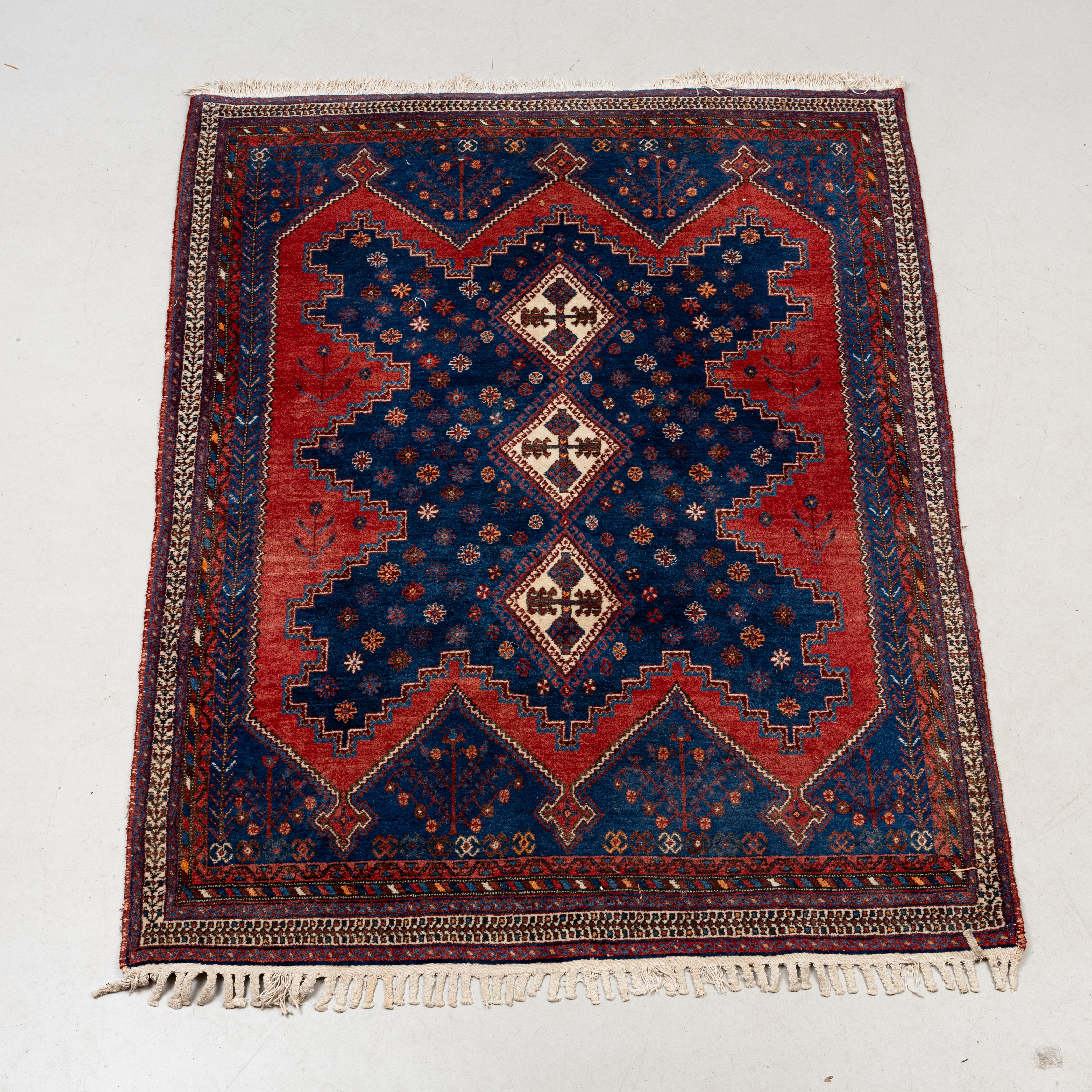 MATTA, orientalisk, ca 225 x 160 cm.