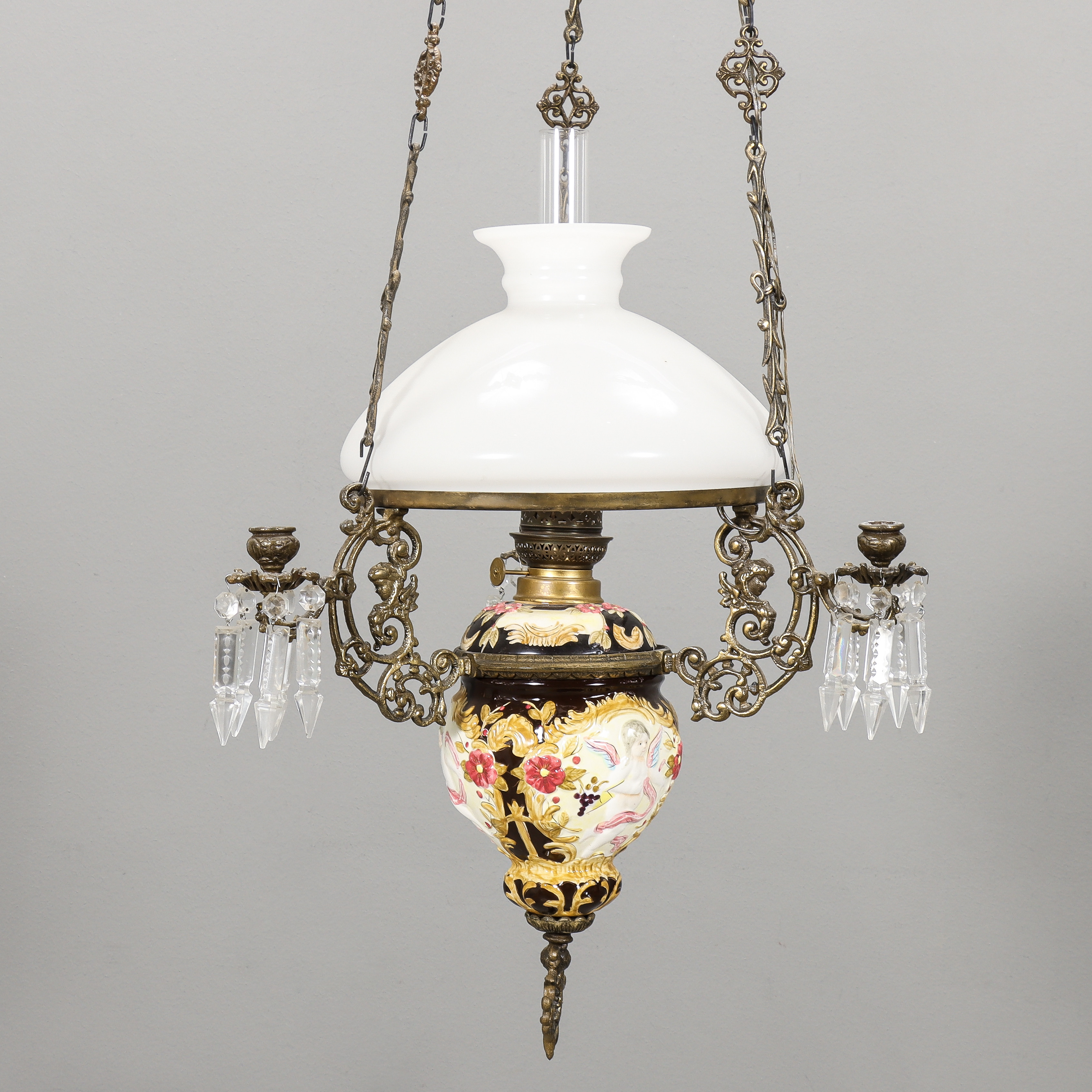 TAKFOTOGENLAMPA majolika, med prismor.