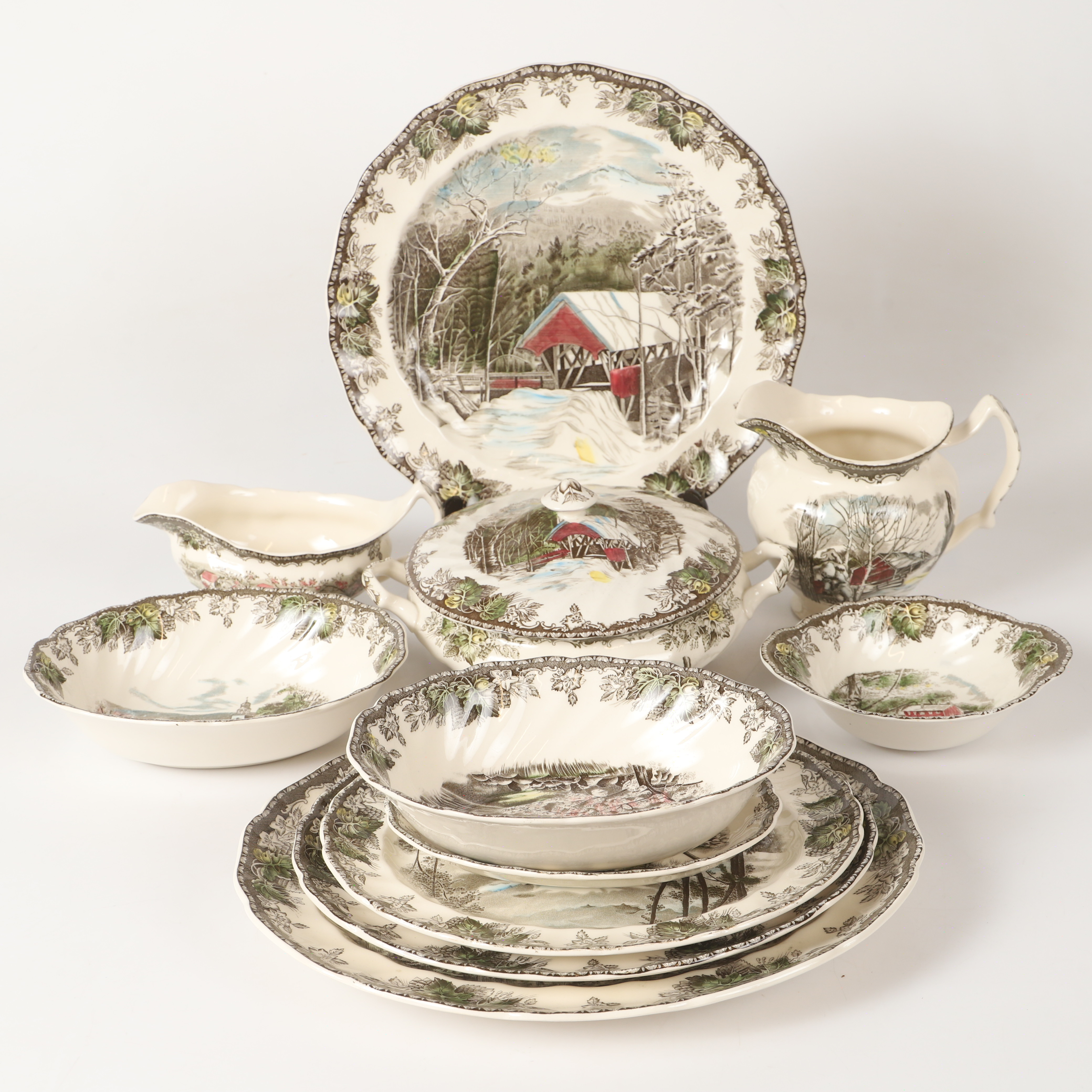 SERVISDELAR, 15 stycken, "The Friendly Village", porslin, Johnson Bros., England.