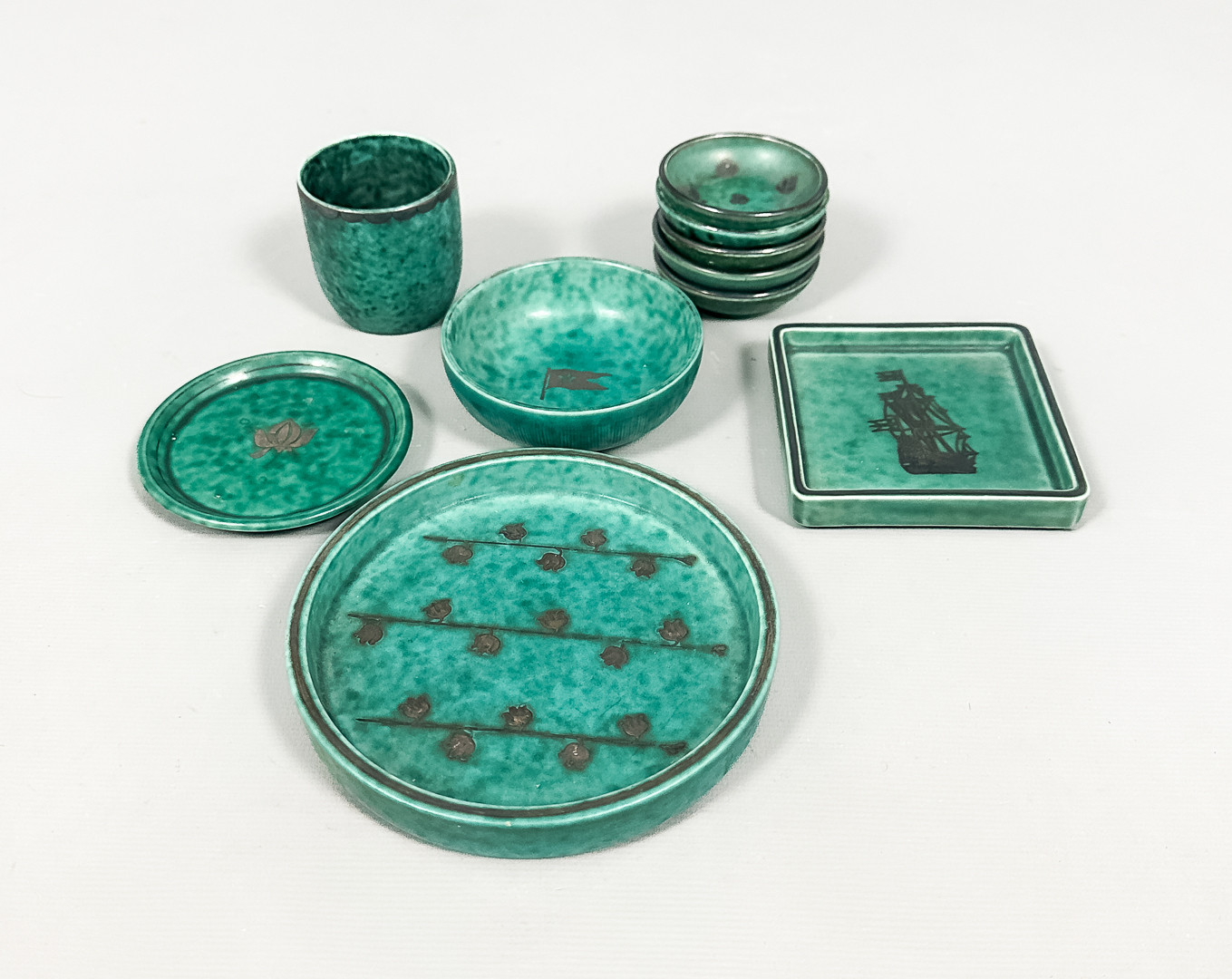 WILHELM KÅGE. "Argenta", 10 delar, stengods, Gustavsberg.