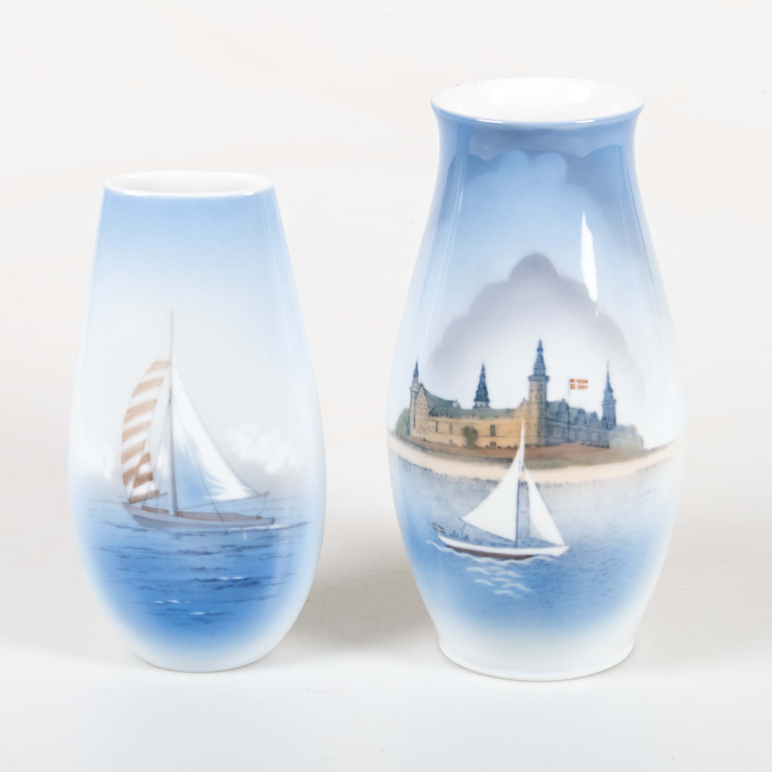 VASER. 2 st, Bing & Gröndahl och Lyngby Porslin, Danmark.