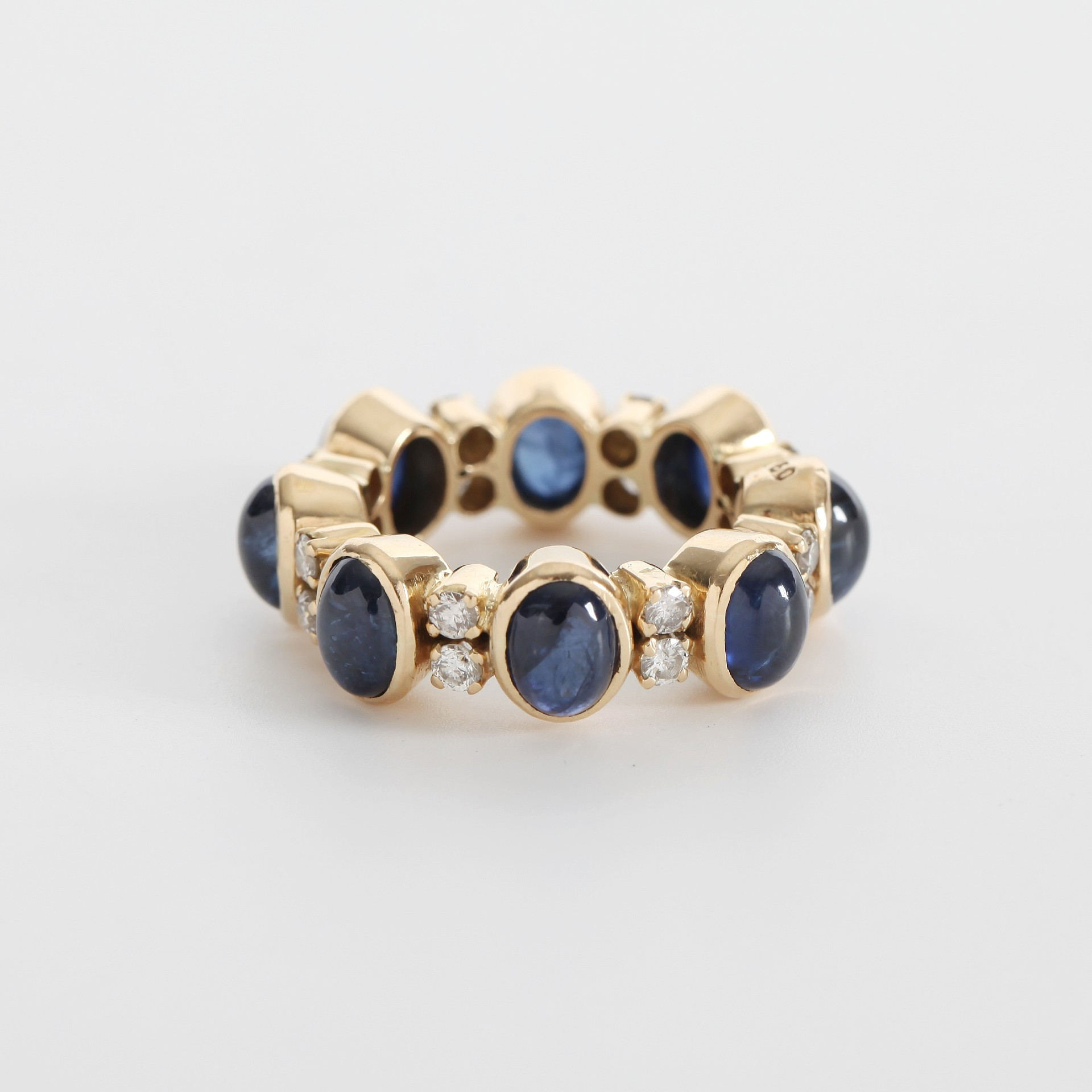 RING MED DIAMANTER tot 0,96ct OCH BLÅ TOPAS, 18K guld.