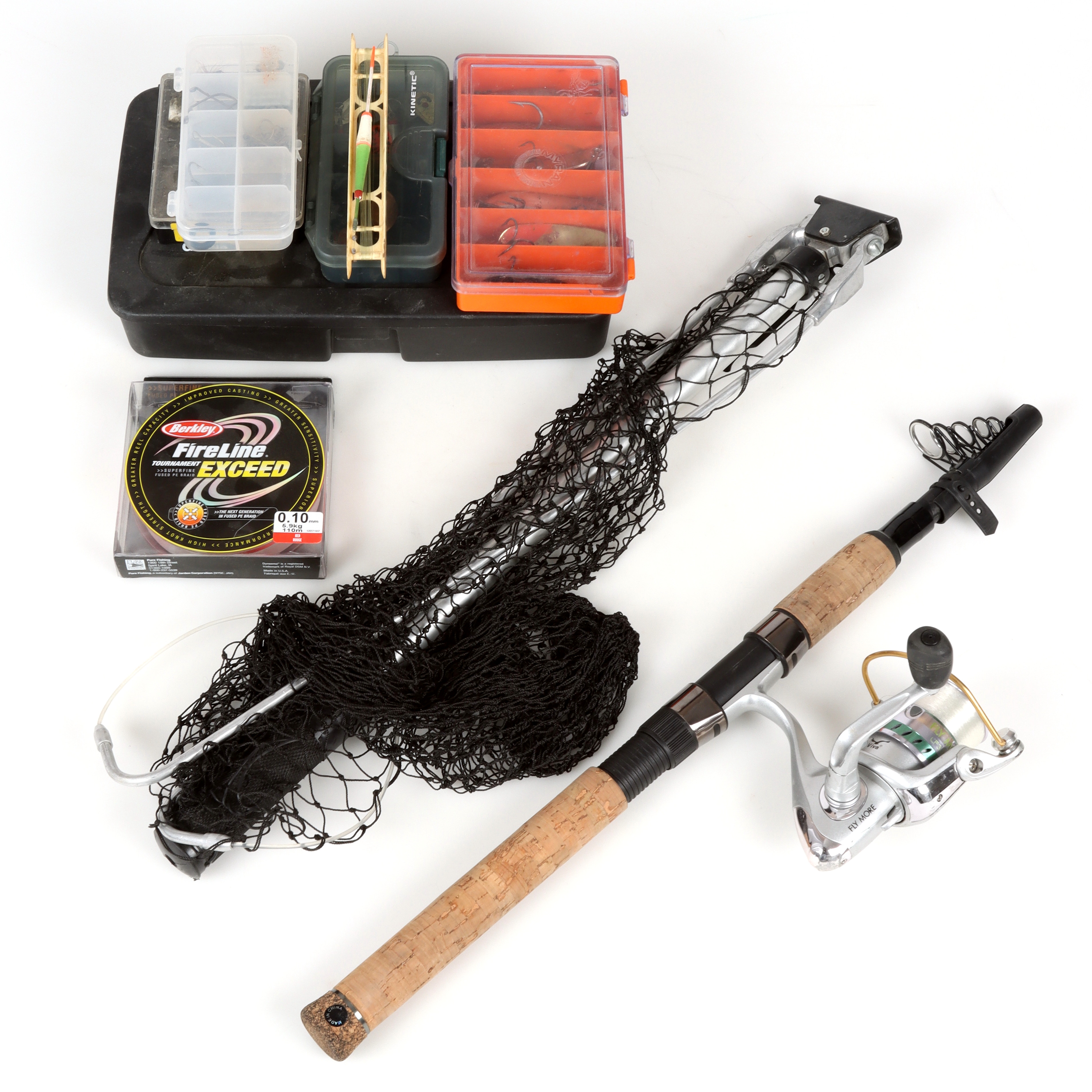 FISKEUTRUSTNING, ca 40 delar, spö, rulle, håv, drag mm... 19/2000-tal.