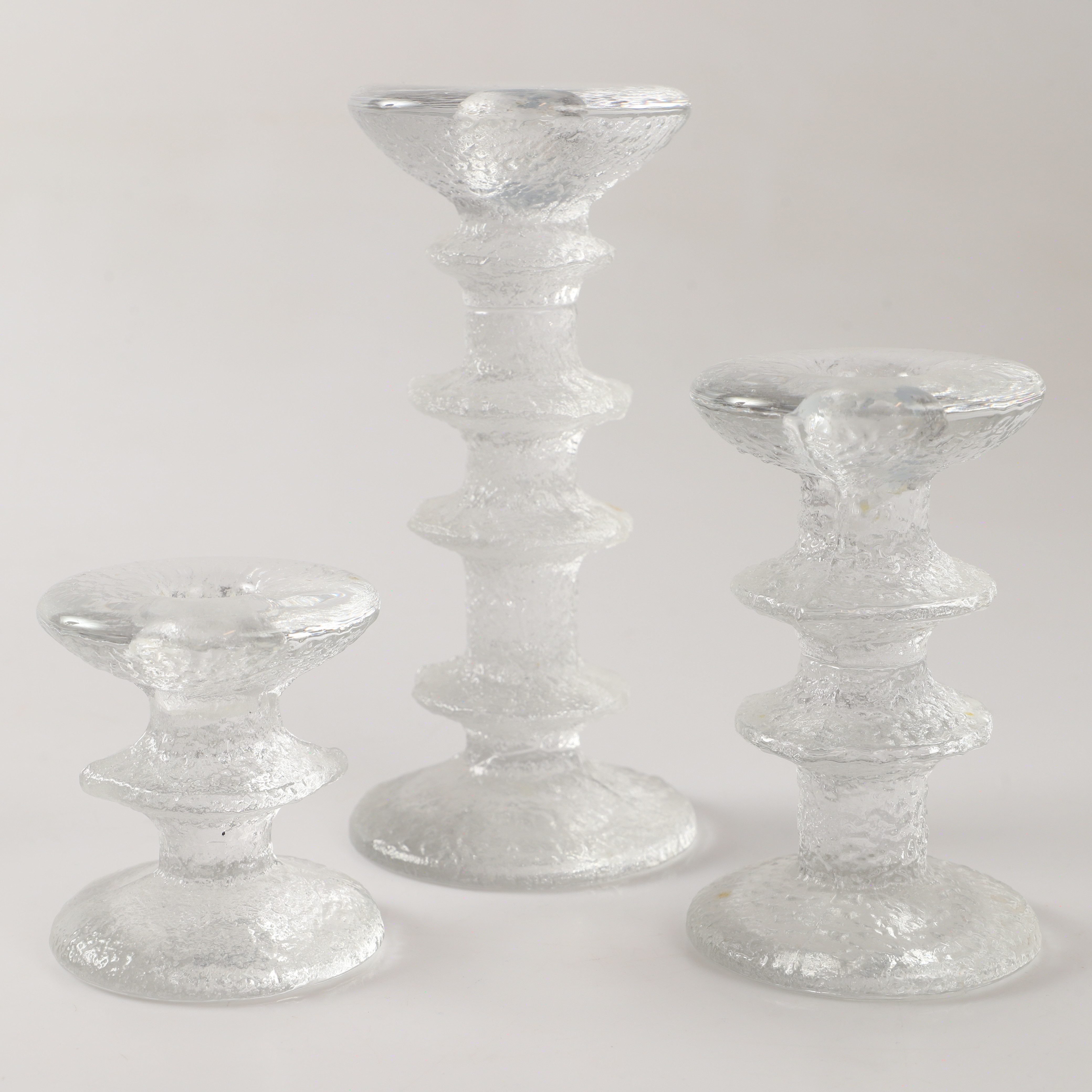 TIMO SARPANEVA. Ljusstakar, 3 stycken, "Festivo", glas, Iittala.