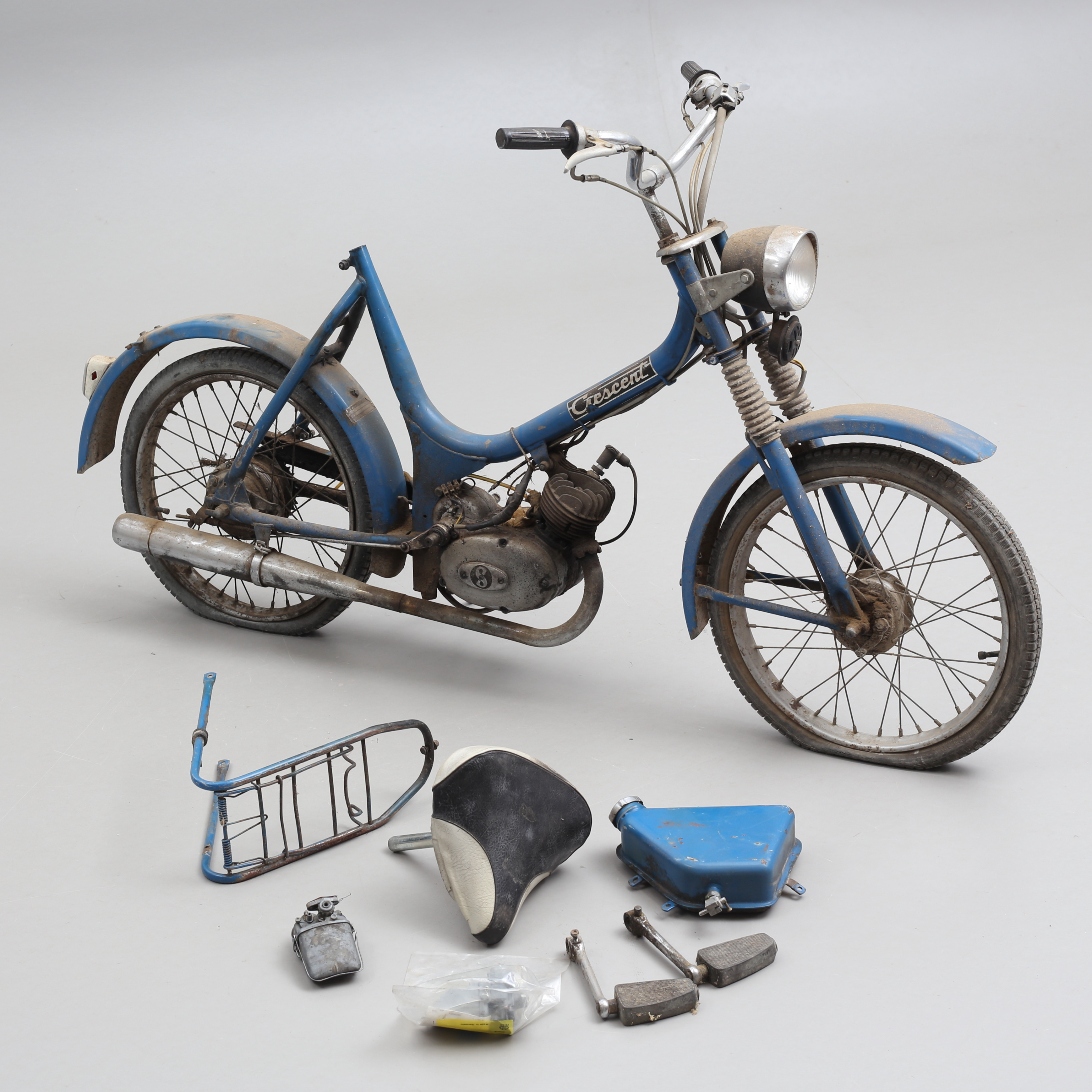 MOPED, renoveringsobjekt, Crescent 1237, motor Sachs, 1970-tal.